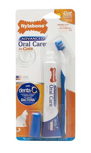 Nylabone Advanced Oral Care Cat Dental Kit - Teeth Cleaning & Fresh Breath for Cats - Perfect for Daily Dental Hygiene & At-Home Pet Care