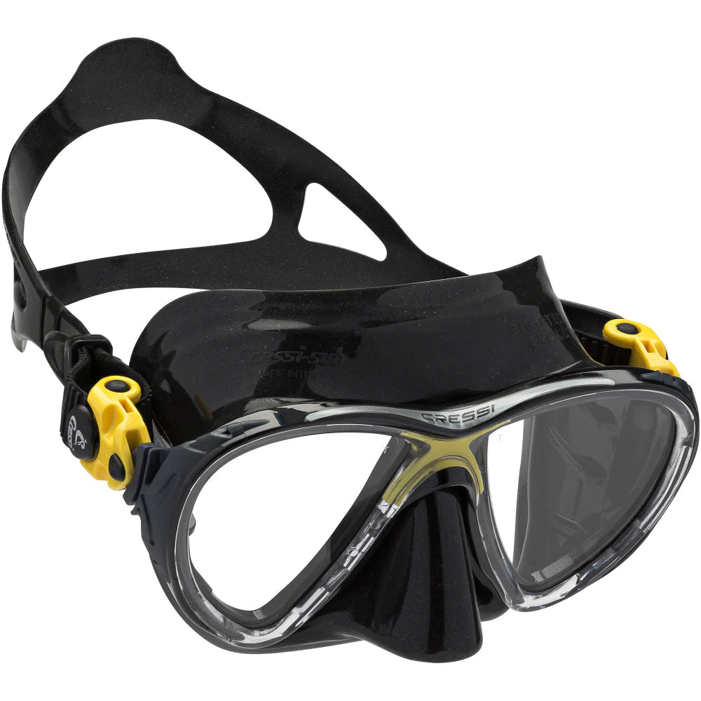 Cressi Big Eyes Evolution Black/Yellow Scuba Diving Mask - Anti-Fog, Wide View Lens for Snorkeling & Freediving - Perfect for Underwater Exploration & Marine Life Observation