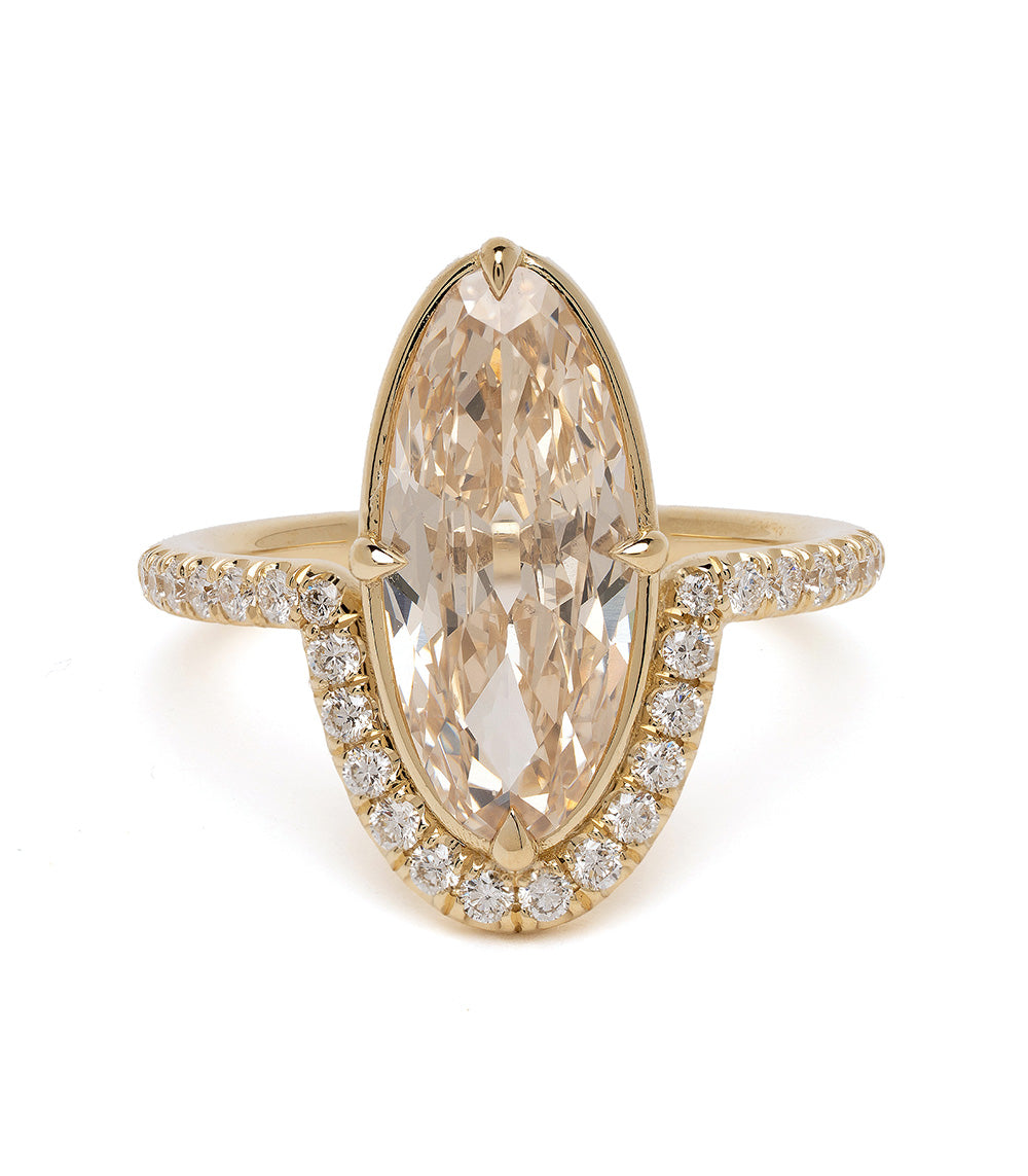 Exquisite Aura Elongated Oval Brilliant Champagne Diamond Ring for Women - Perfect for Engagement, Wedding & Anniversary Gifts