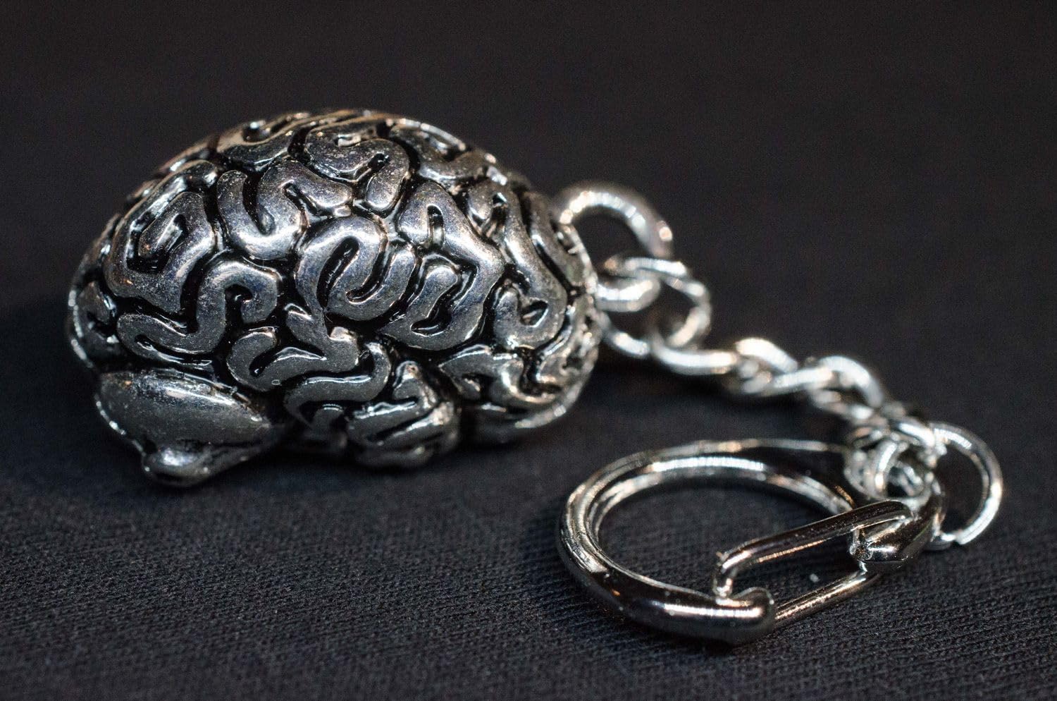 Miniblings Silver Plated Brain Keychain - Perfect Gift for Doctors, Nurses, Medical Students & Healthcare Professionals - Great for Hospital ID Badges, Scrubs & Medical Accessories