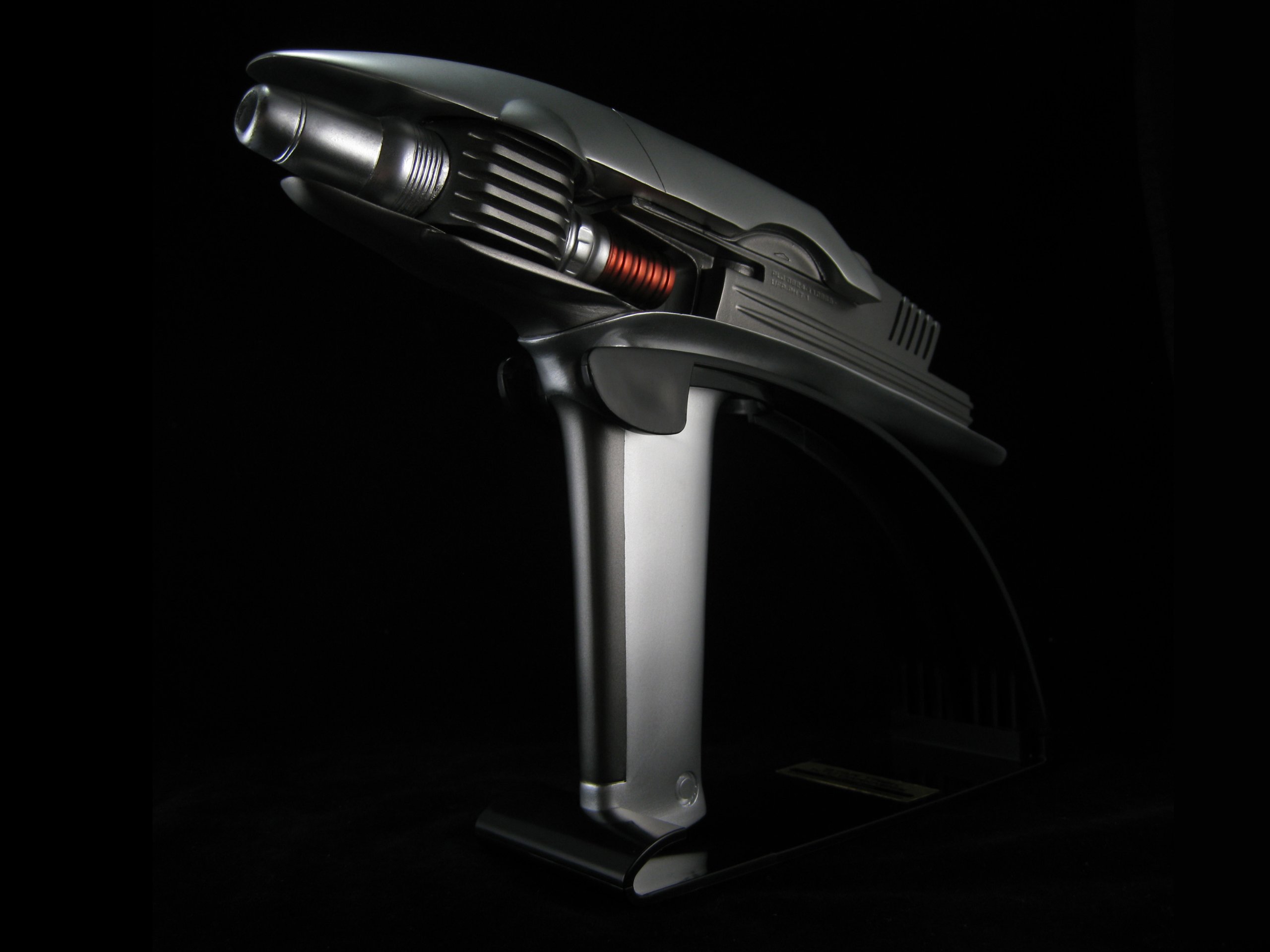 Star Trek Into Darkness Starfleet Phaser Limited Edition Blu-ray 3D Combo Pack - Official Movie Collectible Gift Set for Sci-Fi Fans & Trekkies | Perfect for Home Theater, Movie Nights & Star Trek Memorabilia Collection