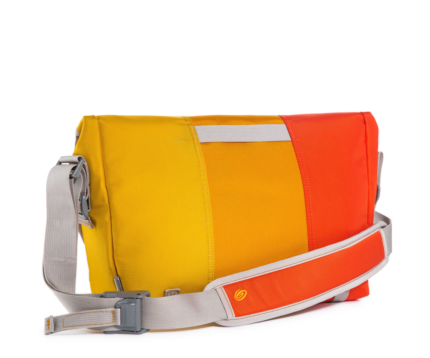 Timbuk2 Classic Messenger Bag - Durable Waterproof Laptop Bag for Men & Women - Perfect for Commuting, Work, School & Travel