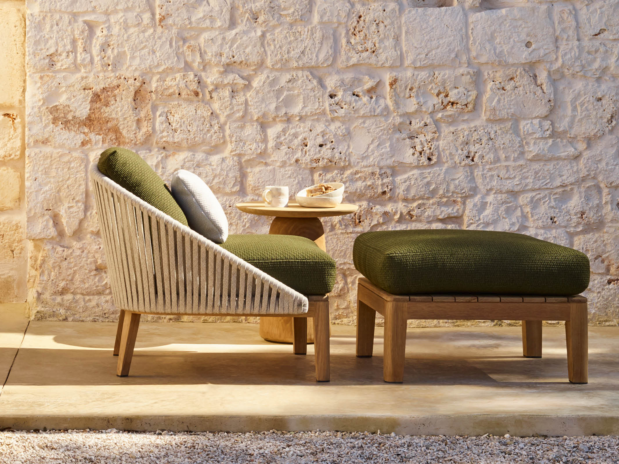 Modern Mood Lounge Chair - Comfortable Recliner for Living Room, Bedroom & Office - Perfect for Relaxing, Reading & Napping