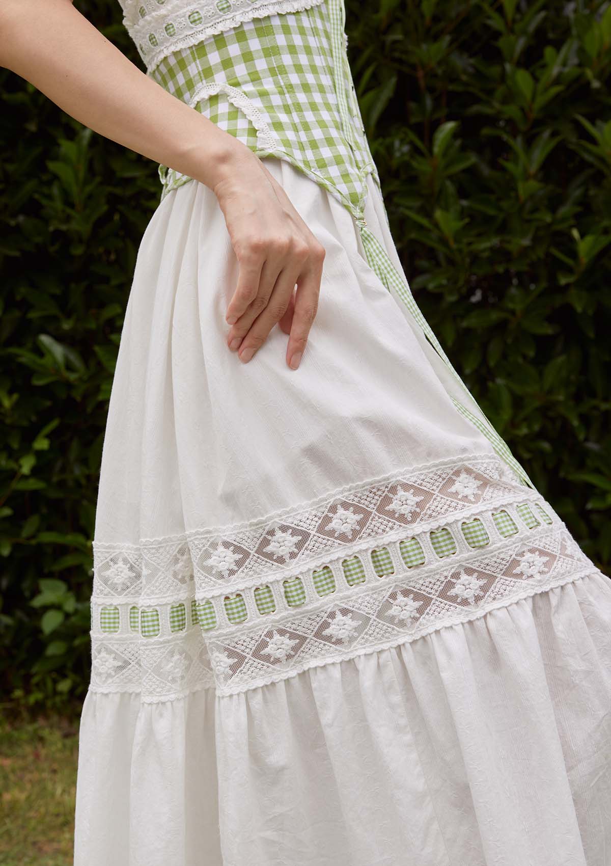 Stylish Green Apple Paradise Dress for Women - Perfect for Summer Outfits, Beach Vacations & Casual Wear