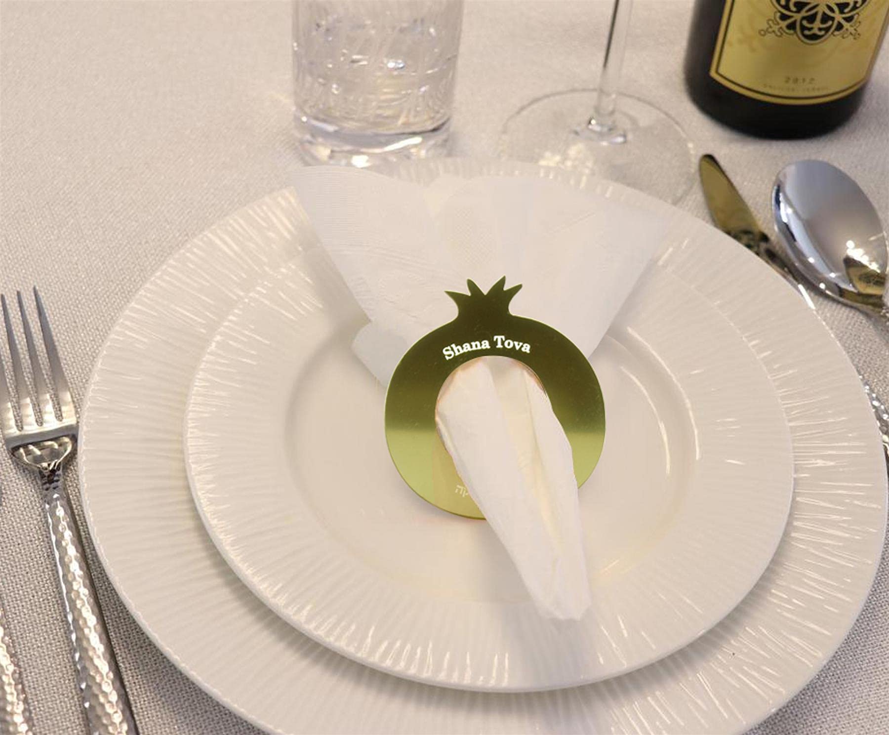 Elegant Gold Pomegranate Shana Tova Napkin Ring - Jewish Holiday Table Decor for Rosh Hashanah & Passover Celebrations