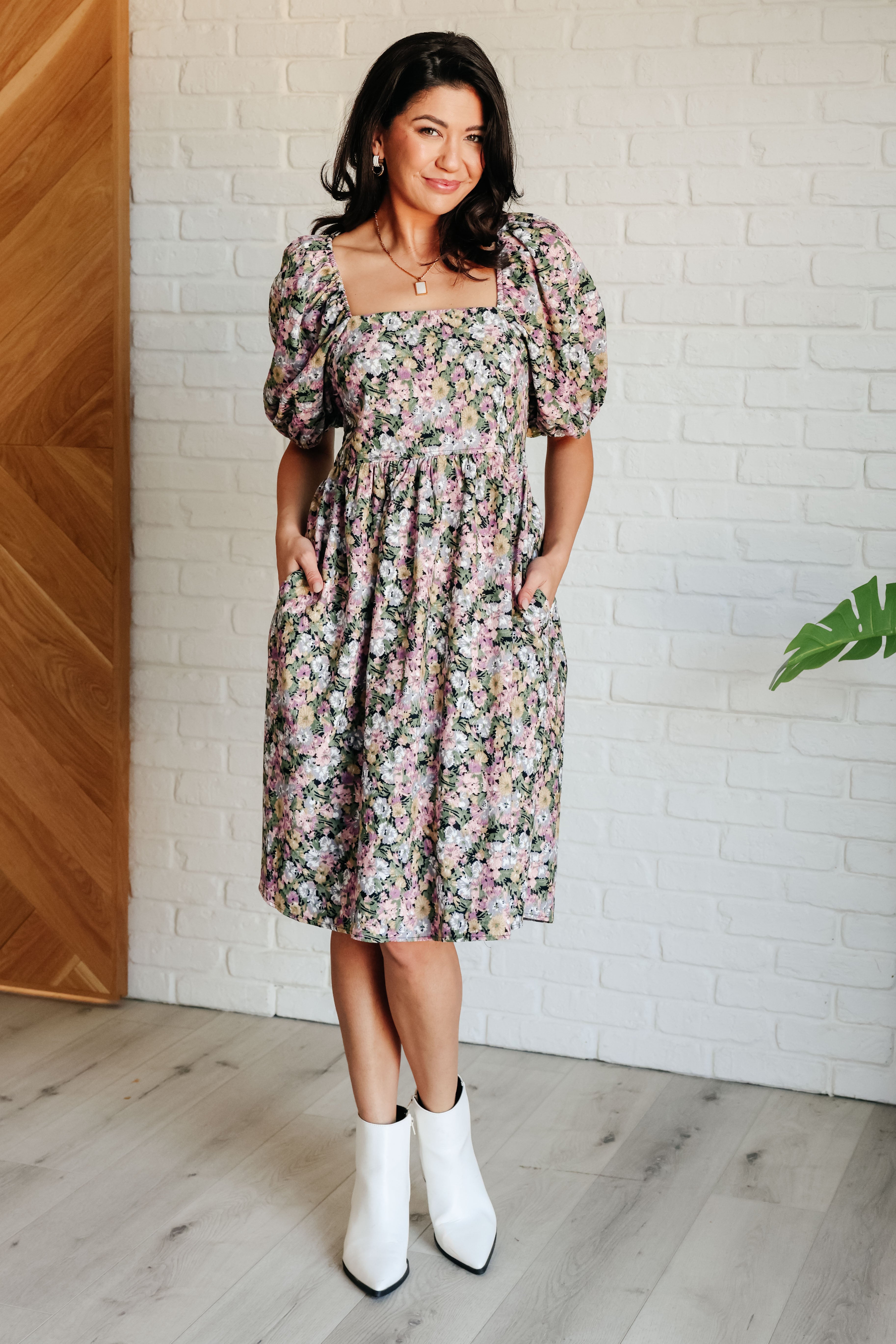 Elegant Floral Print Dress for Women - Perfect for Summer, Weddings & Casual Outings