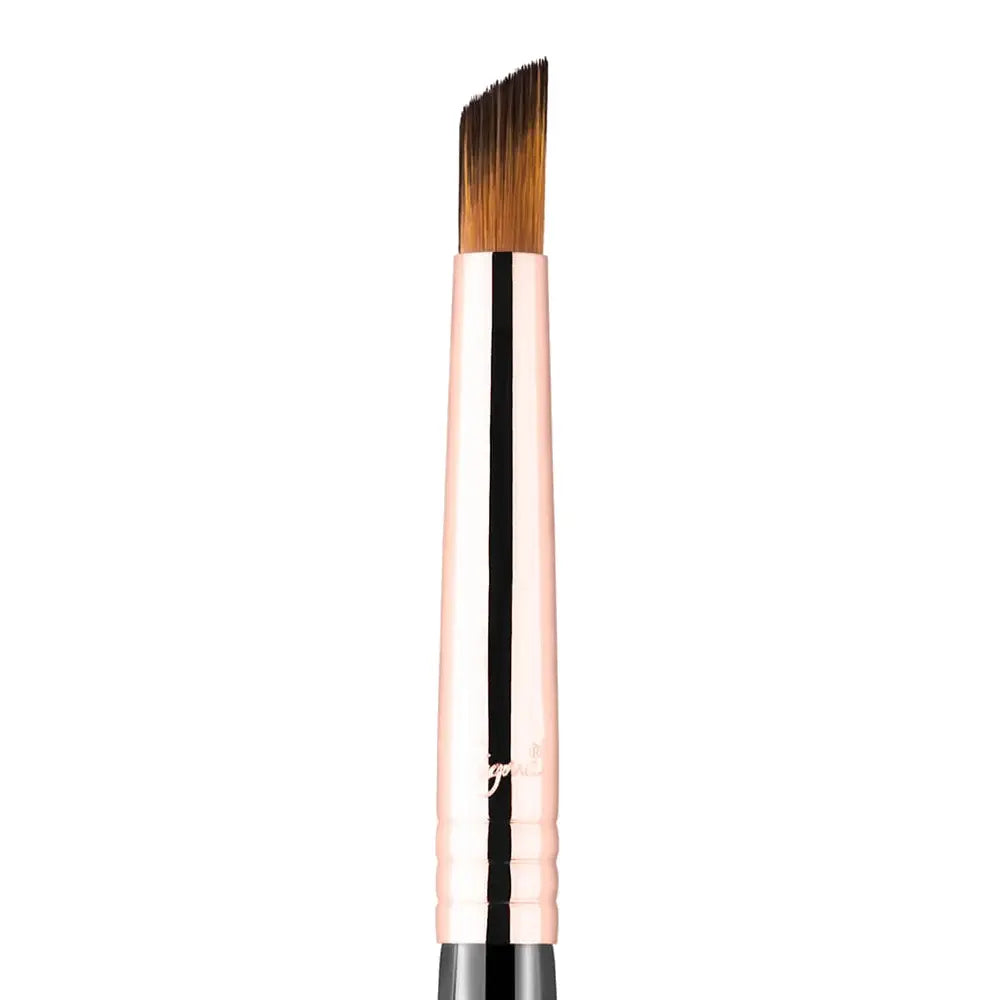 F69 Angled Pixel Concealer™ Brush - Copper - Perfect for Flawless Makeup Application & Contouring - Ideal for Professional Makeup Artists & Beauty Enthusiasts