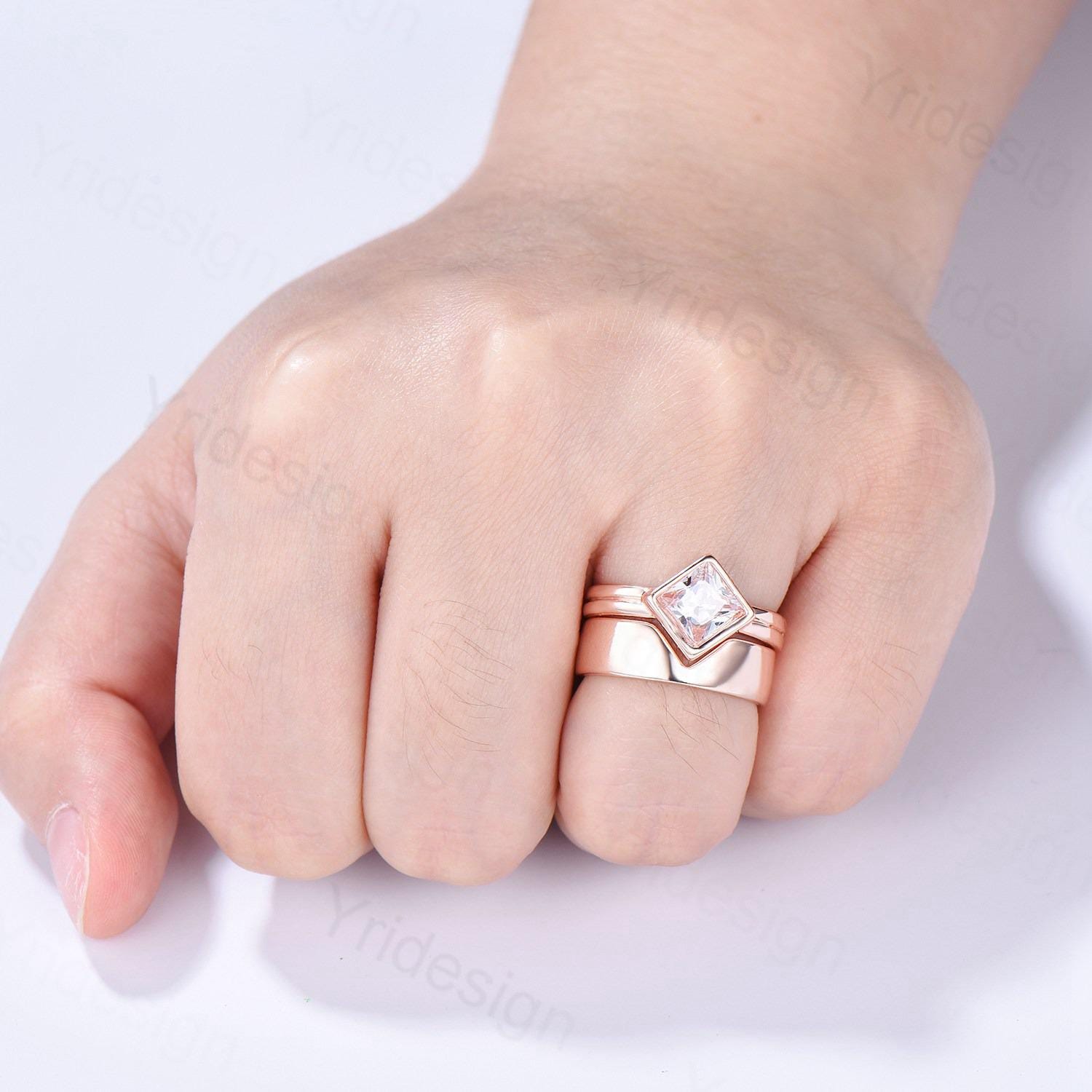 Rose Gold Moissanite Couple Wedding Rings Set - Princess Cut His & Hers Matching Engagement Rings for Men & Women - Vintage Style Promise Gift for Anniversaries, Proposals & Romantic Occasions