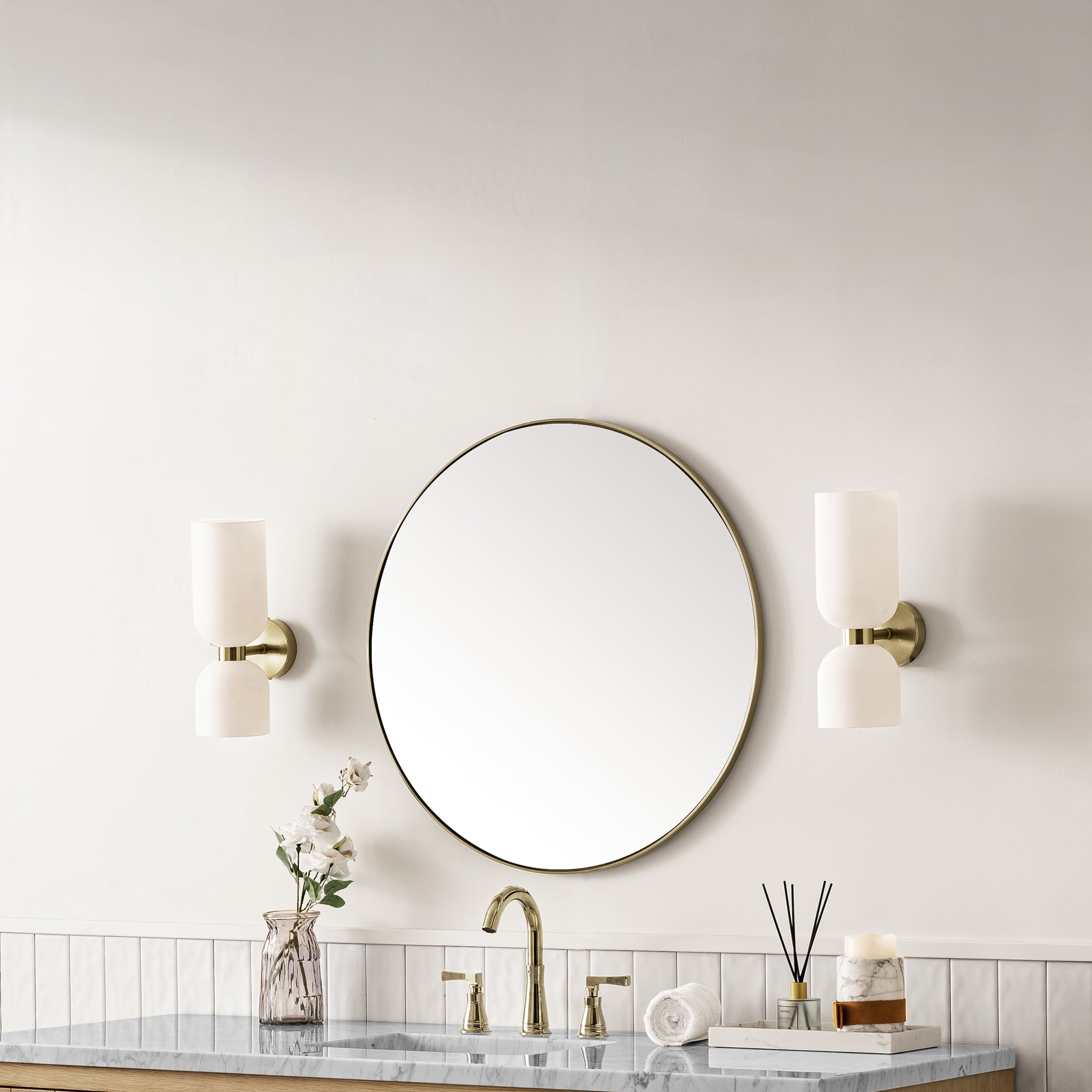 Rohe 30 Inch Round Wall Mirror in Champagne Brass Finish - Perfect for Living Room, Bedroom, or Bathroom Decor