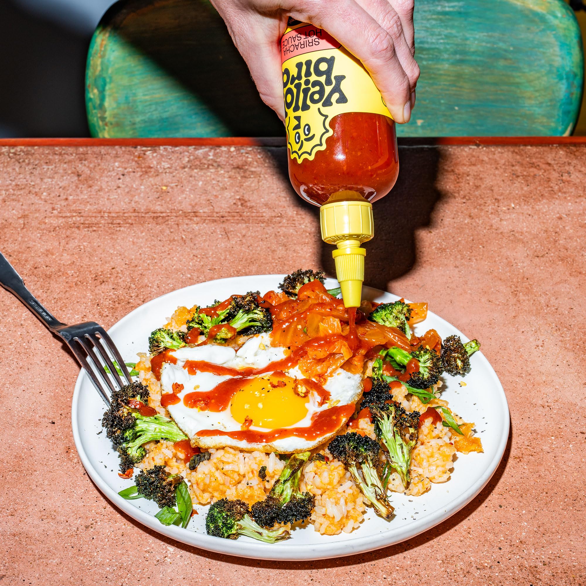 Yellowbird Organic Sriracha Hot Sauce 19.6 oz - Garlic, Date & Lime Blend | Mellow Heat | Tabletop Size | Vegan & Gluten-Free | Perfect for Tacos, Burgers & Wings | Made in Texas USA