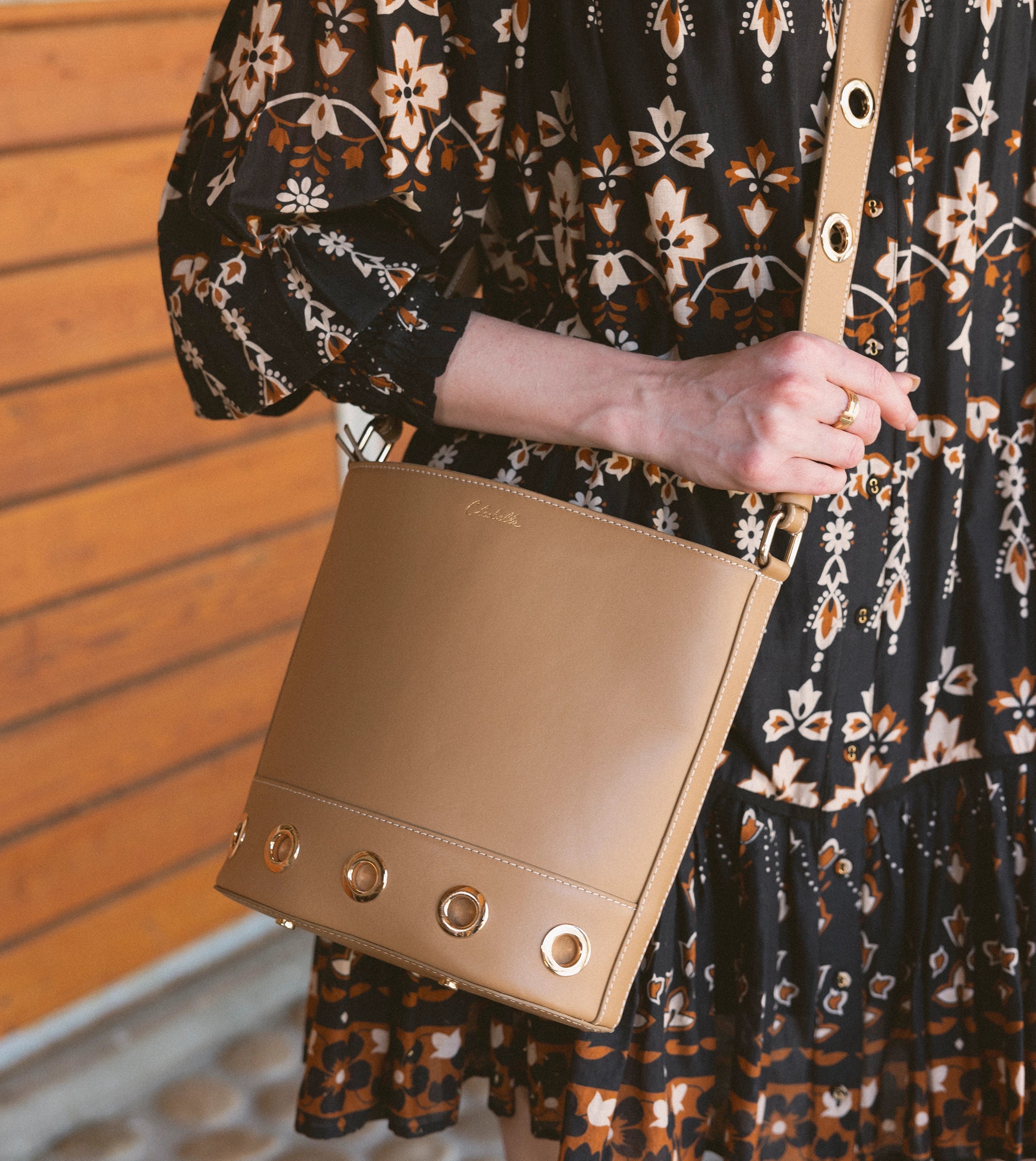 Rochelle Genuine Leather Bucket Bag in Caramel - Stylish Crossbody Purse for Women, Perfect for Work, Travel & Everyday Use