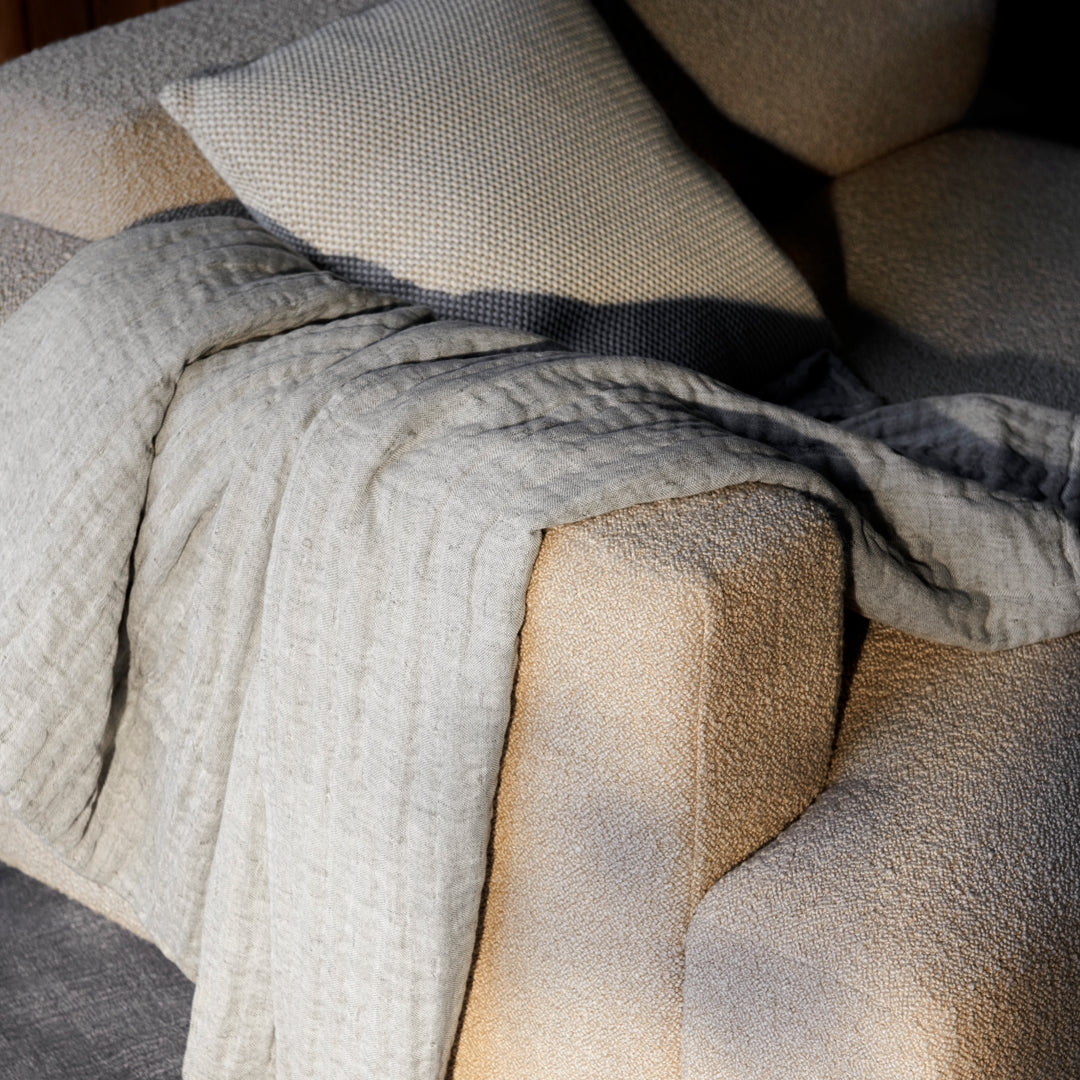 Develius Decorative Throw Pillows - Soft & Stylish Cushion Covers for Sofa, Bed, Living Room - Perfect for Home Decor & Cozy Comfort