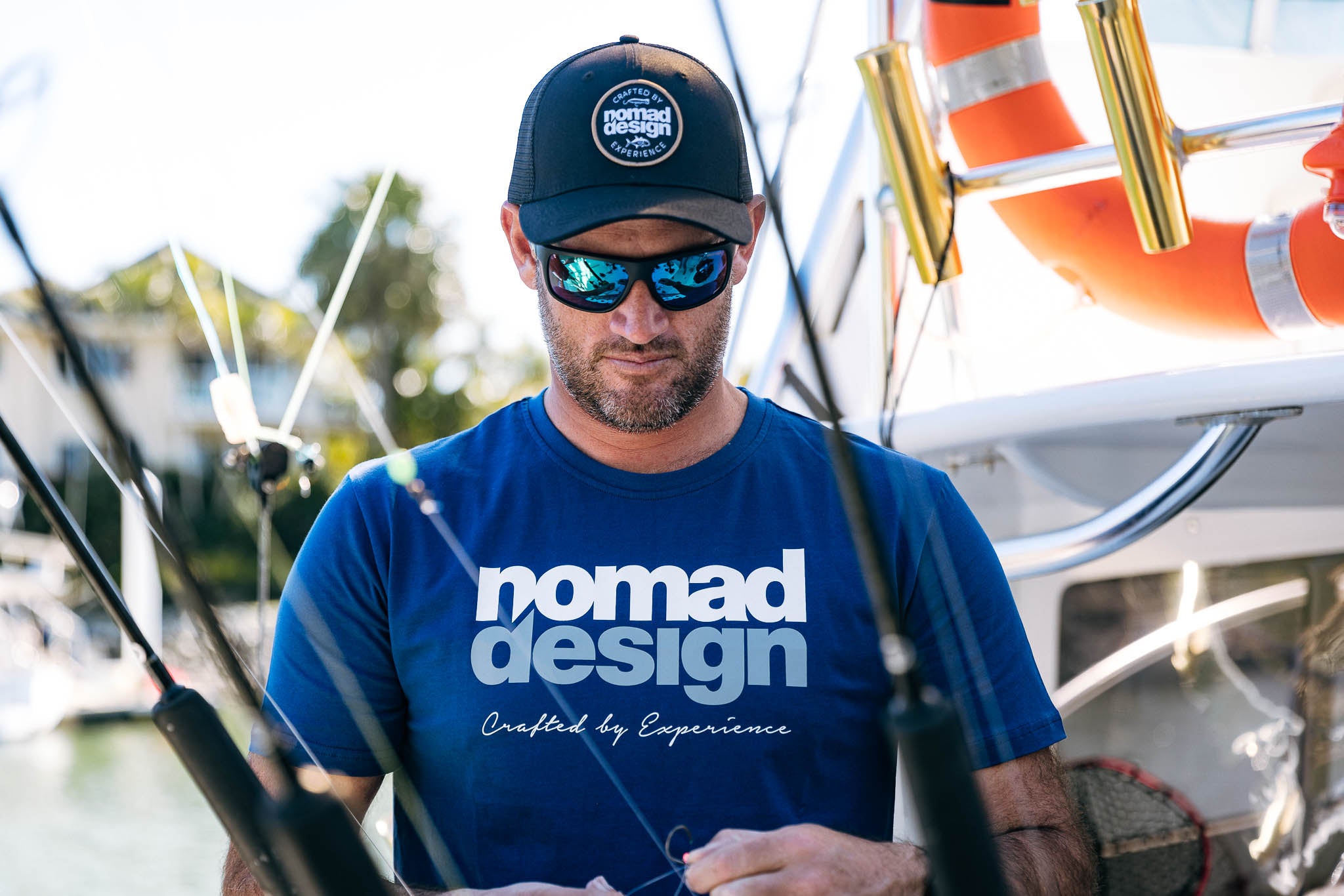 Premium Marlin Silhouette Graphic T-Shirt for Men & Women - Comfortable Cotton Tee for Fishing Enthusiasts & Outdoor Adventures