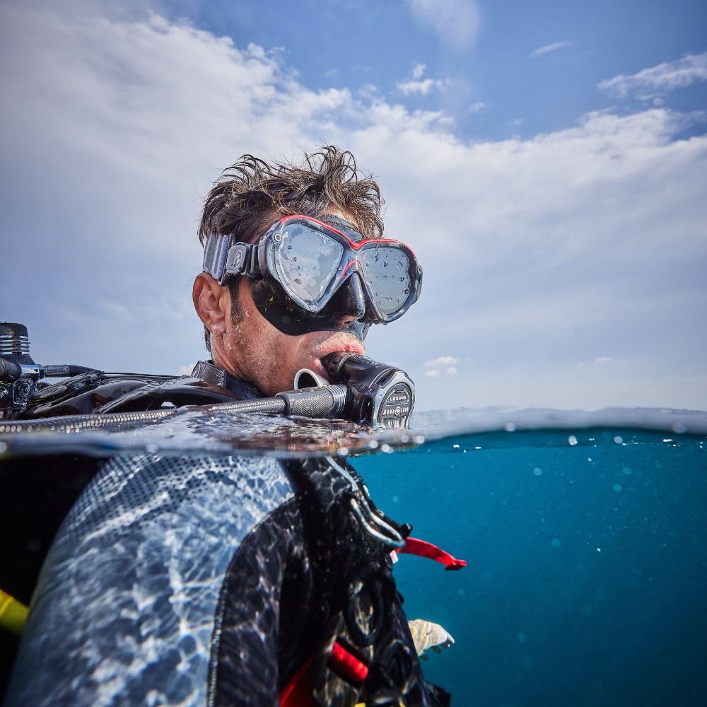 Aqualung Reveal ULTRAFIT Scuba Diving Mask - 180° Panoramic View, Custom Face Fit, Interchangeable Lenses, Waterproof Silicone Skirt for Adults - Perfect for Snorkeling, Scuba Diving & Underwater Exploration