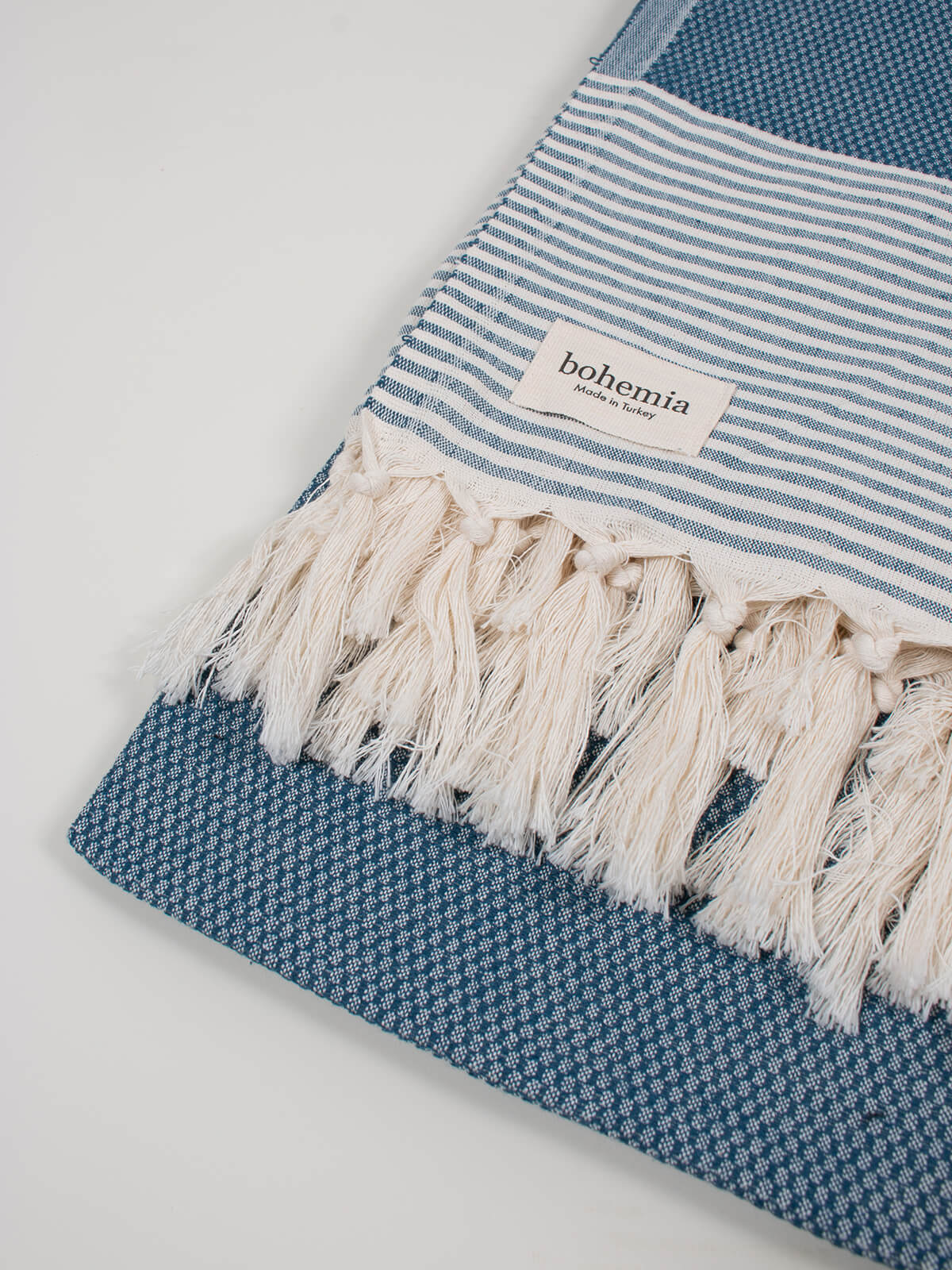 Premium Amalfi Hammam Towel in Indigo Blue - Soft & Absorbent Turkish Bath Towel for Spa, Beach, and Yoga - Perfect for Travel & Home Use