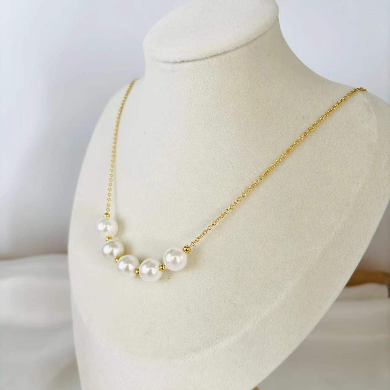 Elegant Freshwater Pearl Choker Necklace for Women | Classic White Pearl Jewelry Gift for Brides, Party & Special Occasions | A8286
