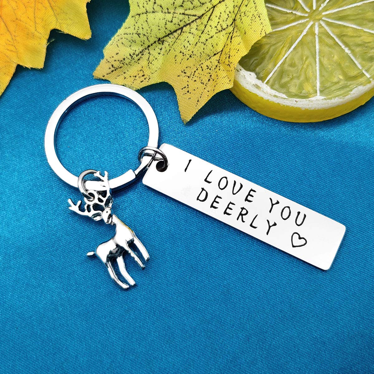 Valentine's Day Couple Keychain Set - I Love You Deerly Antler Keyring for Boyfriend & Girlfriend - Deer Lover Jewelry Gift for Christmas, Birthday, Graduation - Perfect for Couples, Anniversaries & Romantic Occasions