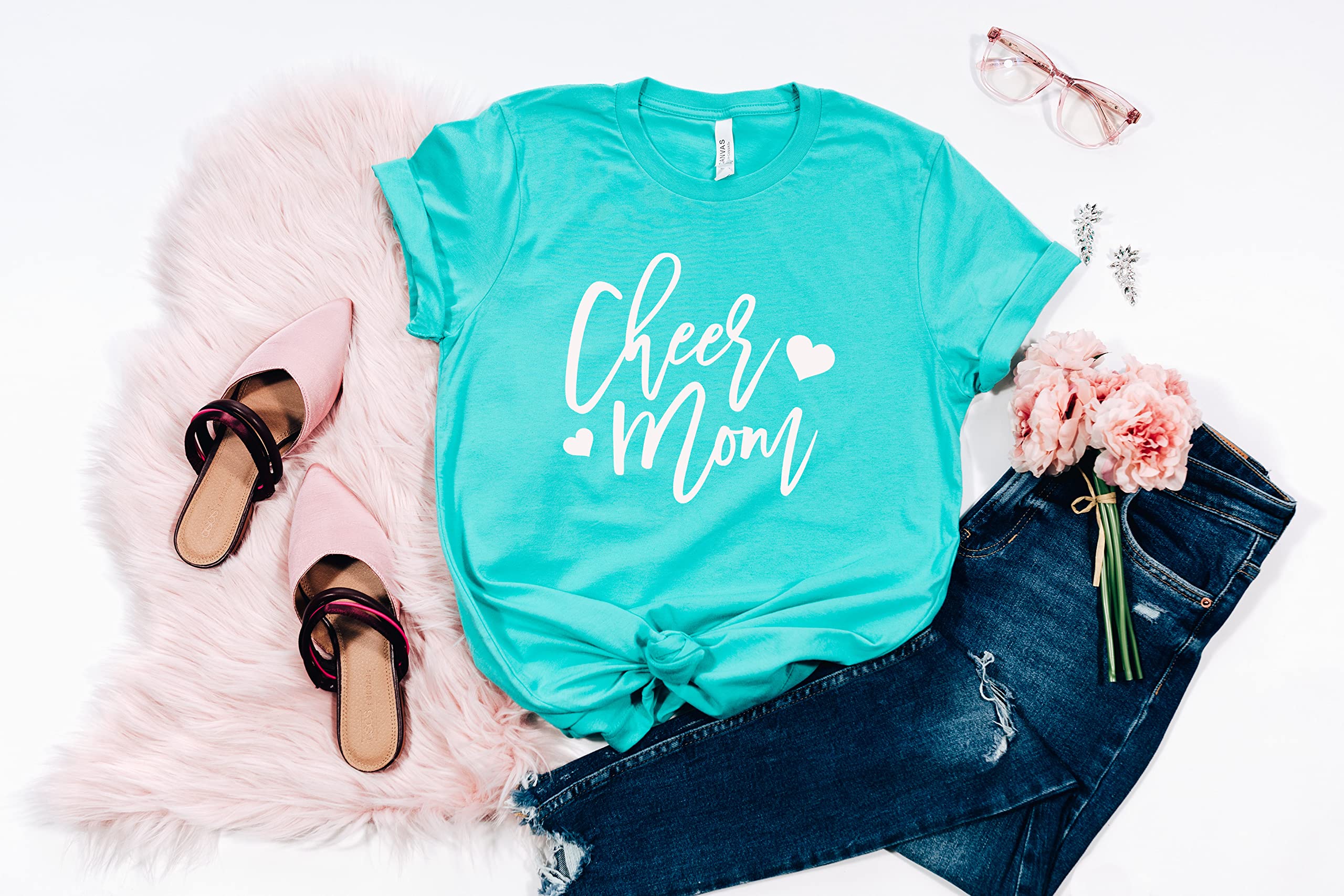 Cheer Mom T-Shirt - Perfect Mother's Day & Birthday Gift for Women - Comfortable Cotton Tee for Cheerleading Moms, Sports Events & Casual Wear
