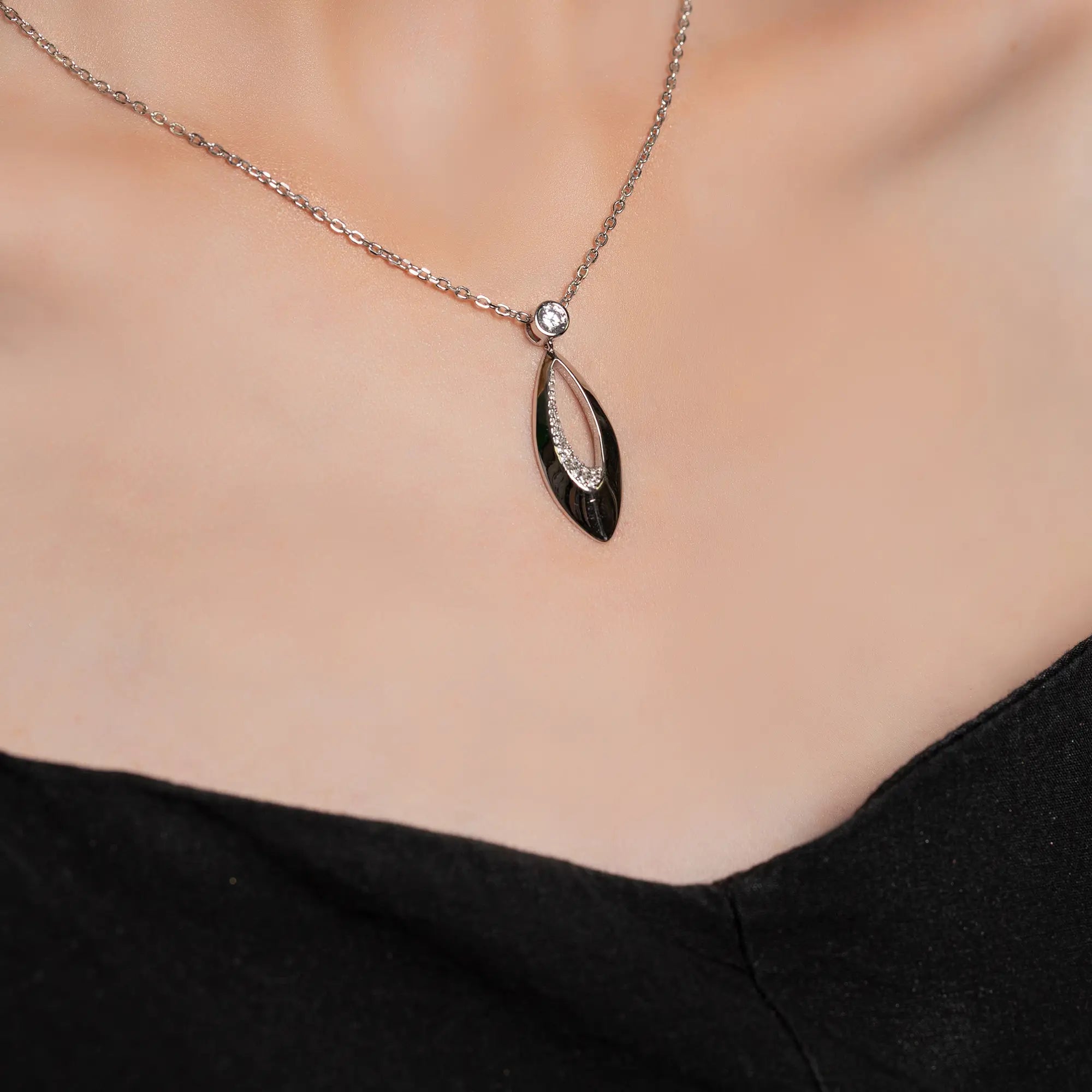 Elegant Pavé Pear Necklace for Women - Dainty Pear-Shaped Pendant with Sparkling Stones - Perfect for Weddings, Anniversaries & Special Occasions