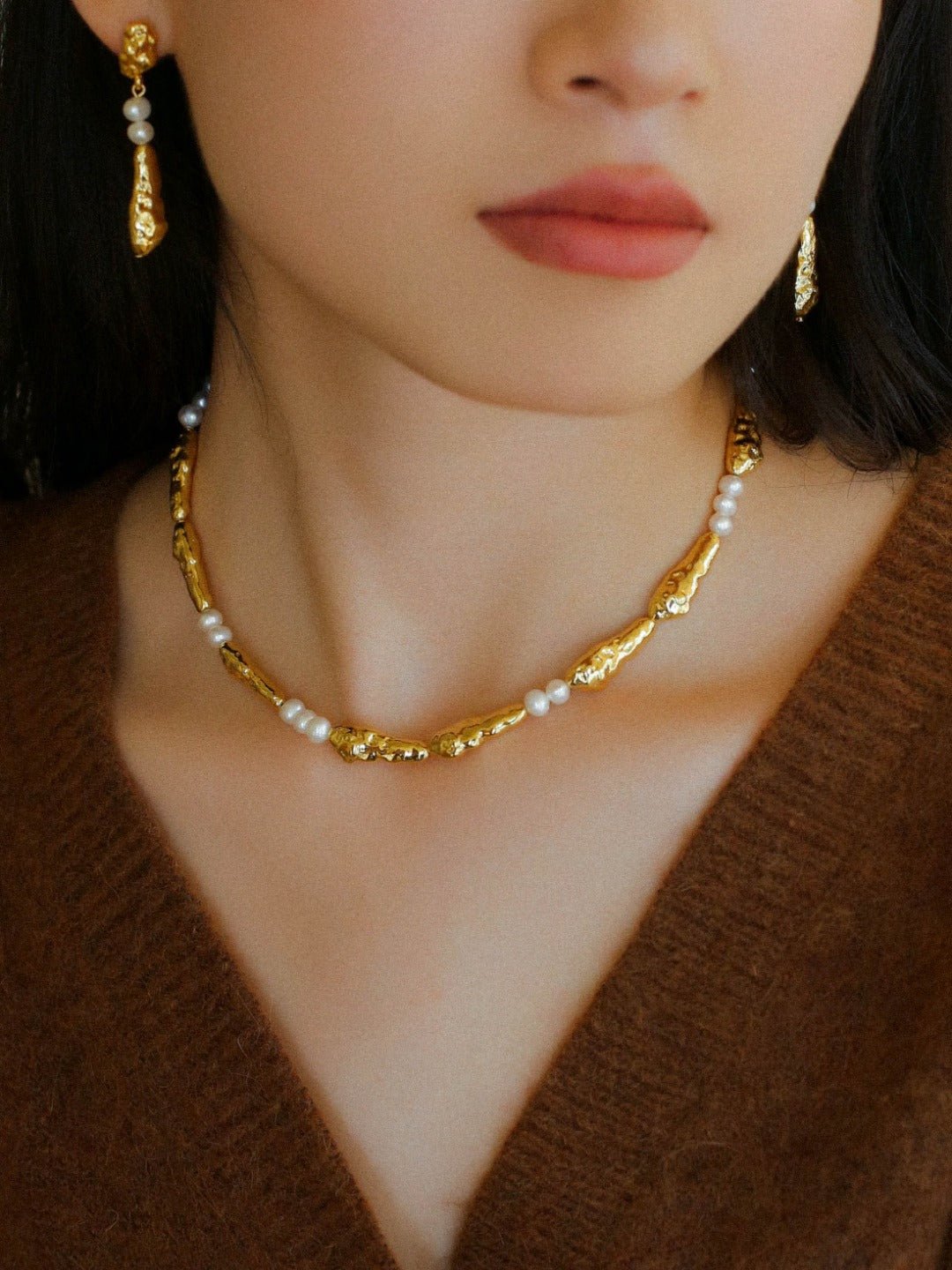 Geometric Irregular Metal Toothpicks Spliced Round Pearl Necklace - Unique Boho Jewelry for Women, Fashion Statement Necklace for Party, Wedding & Everyday Wear