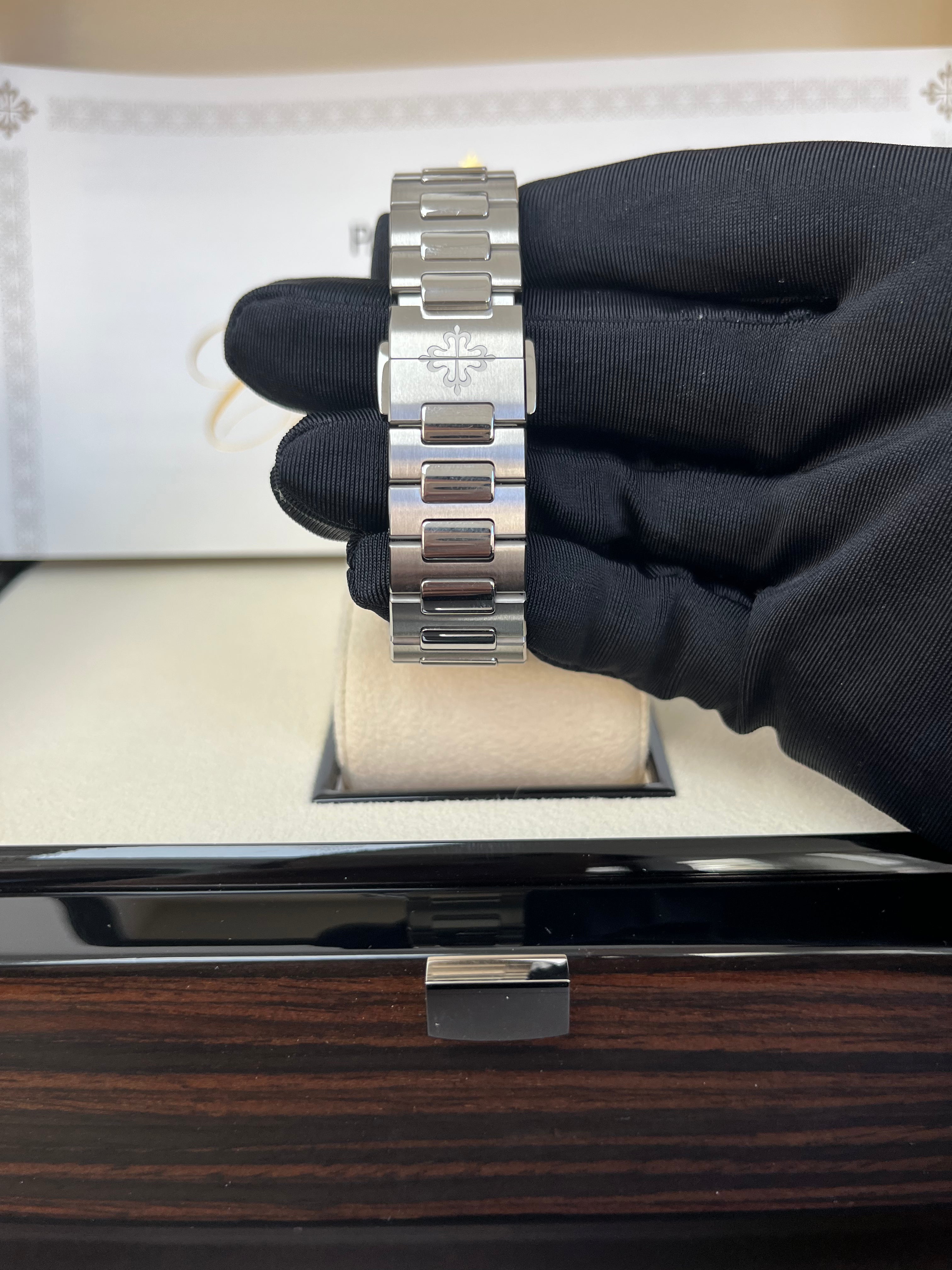 Luxury Patek Philippe Nautilus Diamond Bezel Watch - 7118/1200A-010 Silver Index Dial for Women | Elegant Swiss Timepiece for Special Occasions, Gala Events & Luxury Collections