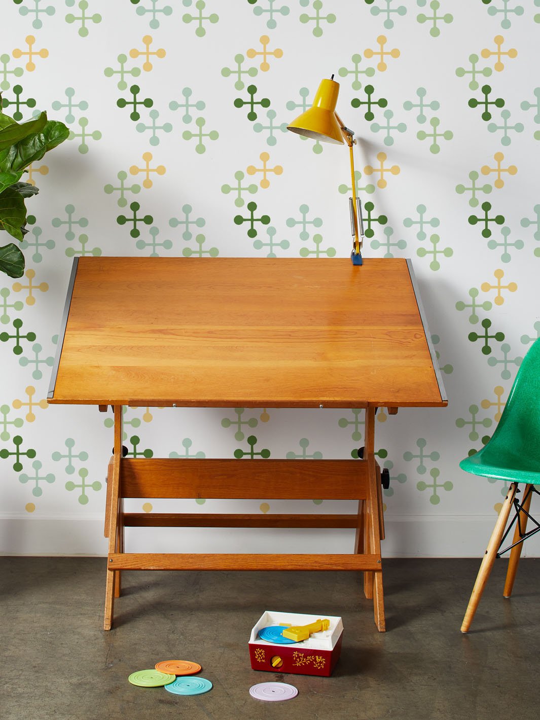 Fisher Price™ Jacks Large Green Wallpaper - Perfect for Kids' Rooms & Play Areas