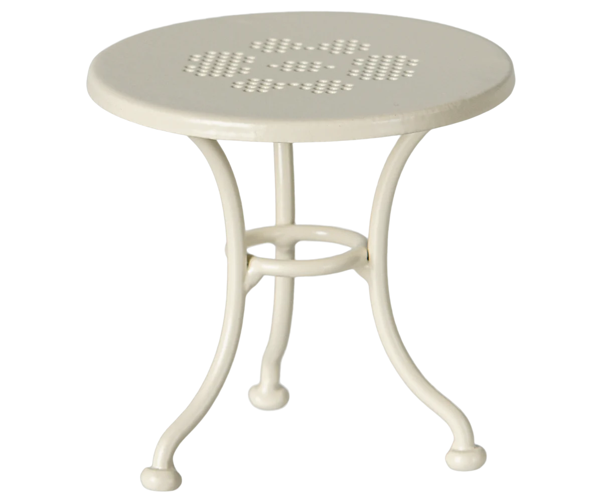 Elegant Café Dining Set in Off-White - 4-Piece Mouse Design Tableware Collection for Coffee Shops, Restaurants & Home Decor | Perfect for Breakfast Nook, Patio Dining & Entertaining Guests
