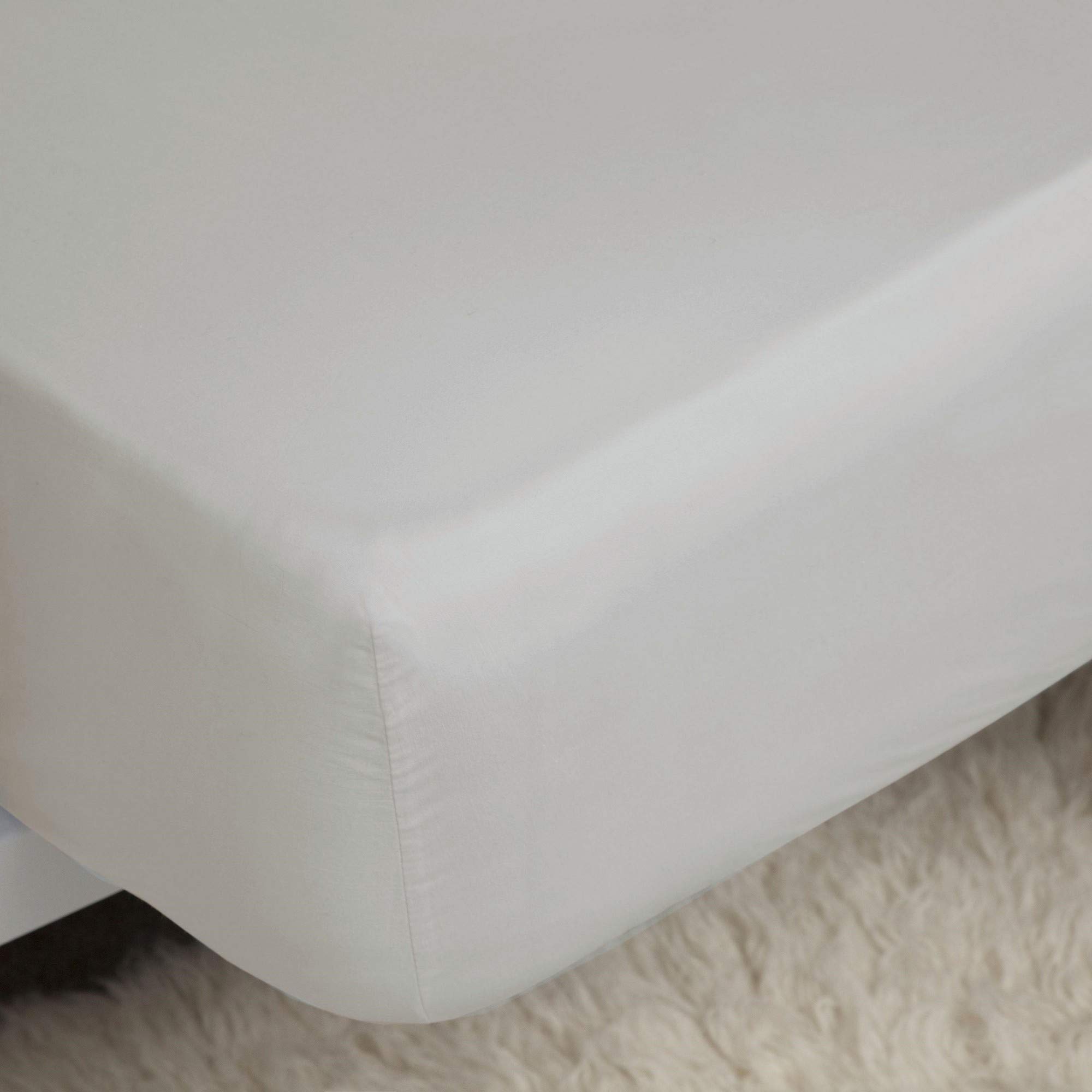 Premium Belladorm Pima Cotton 450 Thread Count Extra Deep Pocket Fitted Sheet - Queen Size, White - Luxury Bedding for Hotels, Guest Rooms & Master Bedrooms