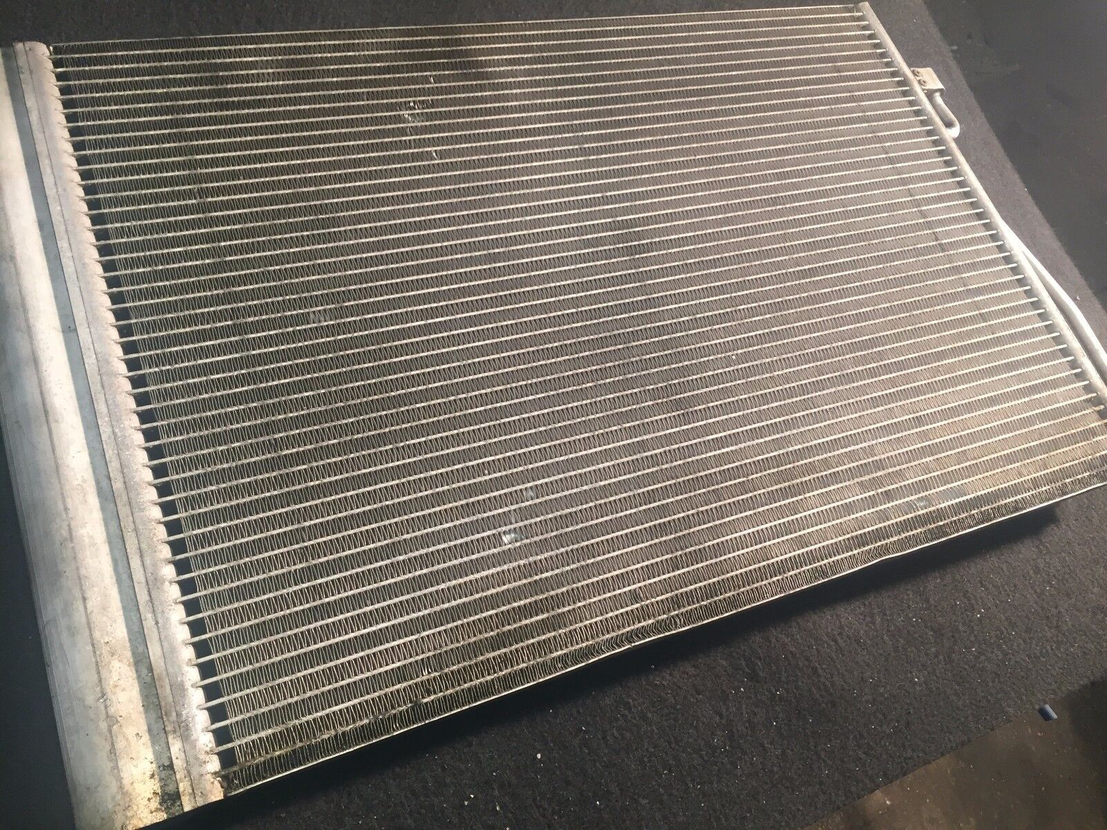 02 03 04 05 BMW 745i E65 AC A/C Radiator Condenser OEM 8379885 - Perfect for Cooling System Repair & Summer Driving Comfort