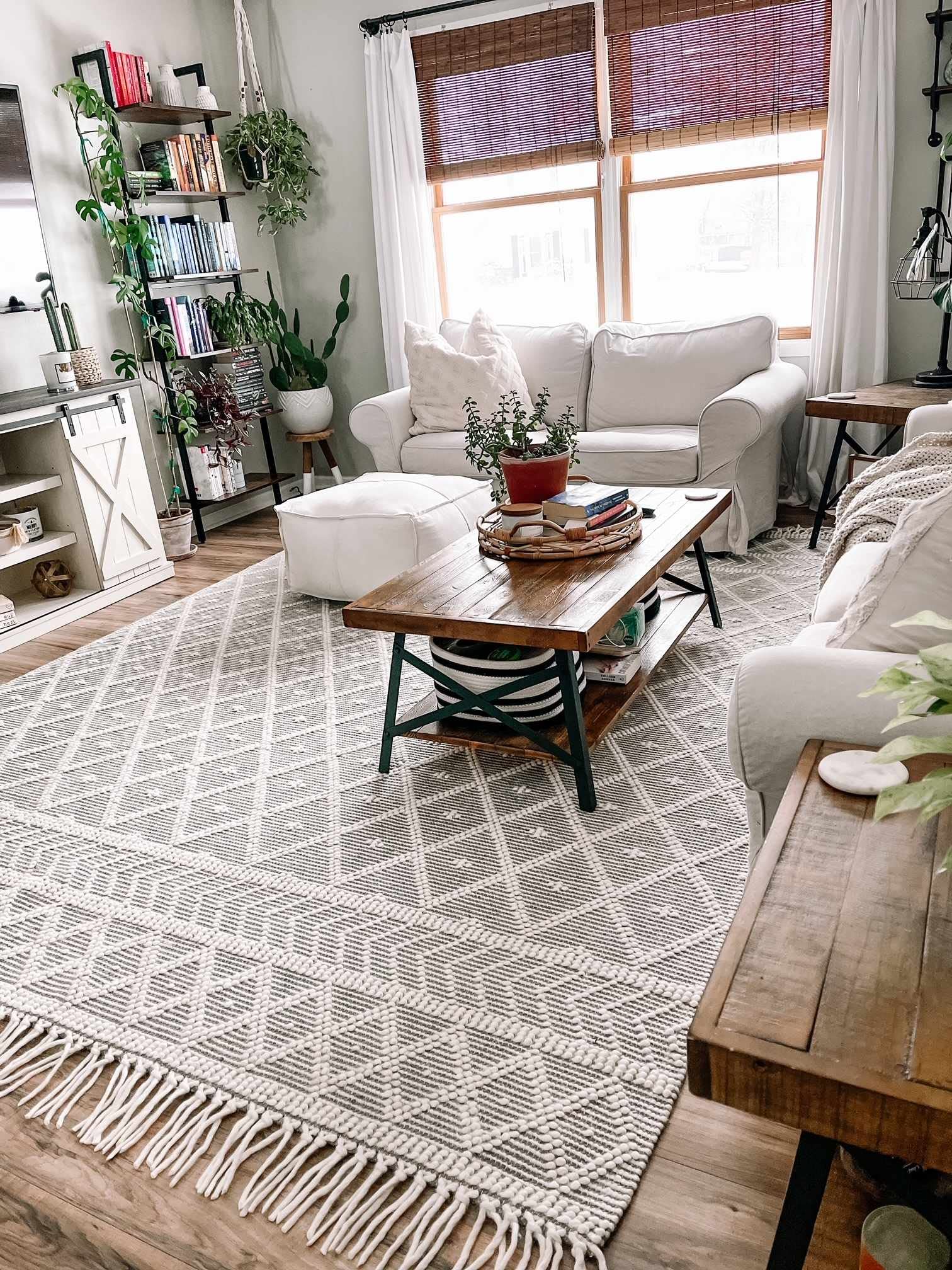 Hauteloom Cromford Boho Handwoven Wool High-Low Textured Area Rug - Southwestern Diamond Farmhouse Carpet for Living Room, Bedroom & Dining Room - Handmade Zig Zag Bubble Weave Design in Charcoal, White & Cream - 5' x 7'6