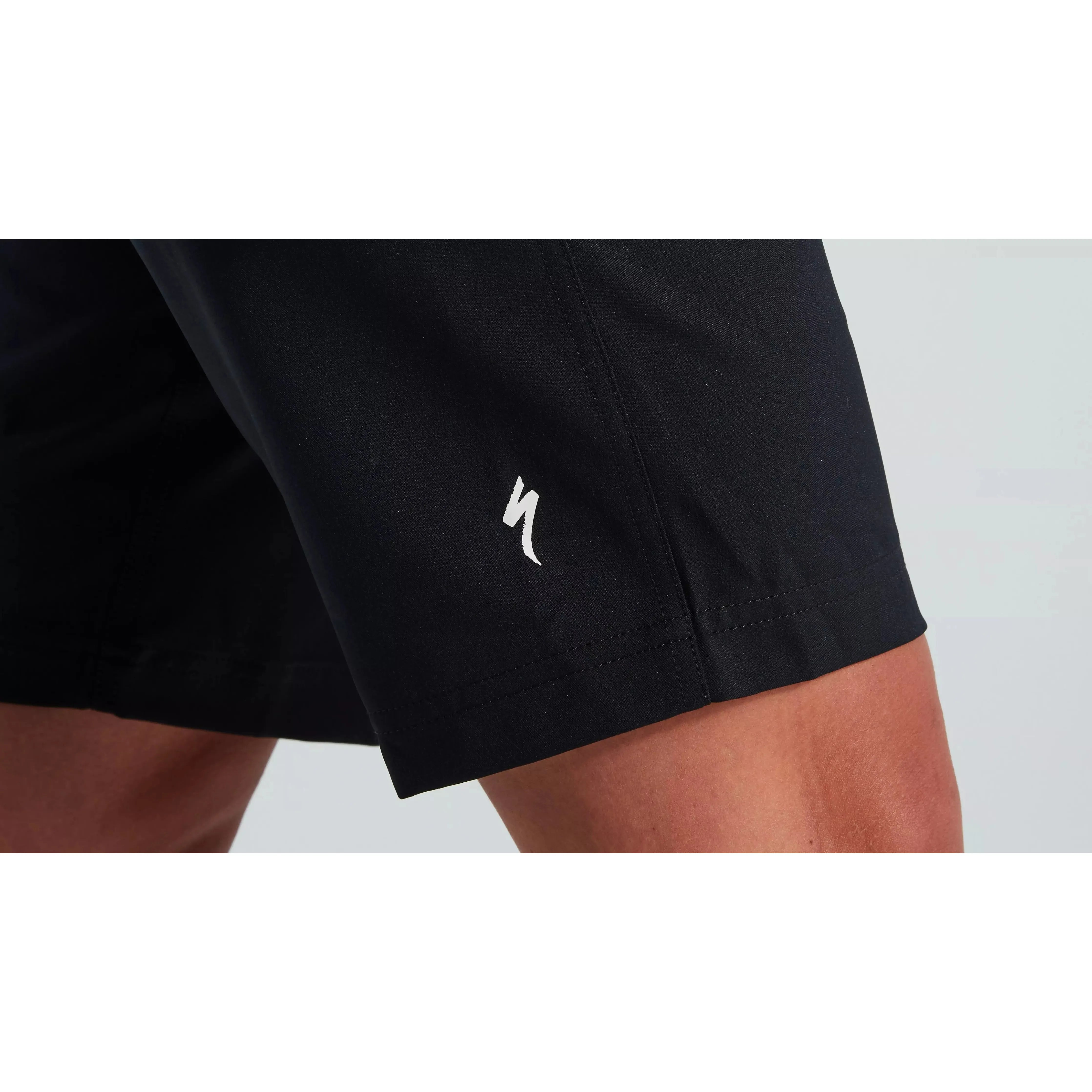 Specialized Women's Trail Shorts with Liner - Breathable & Quick-Dry Hiking Shorts for Outdoor Adventures - Black