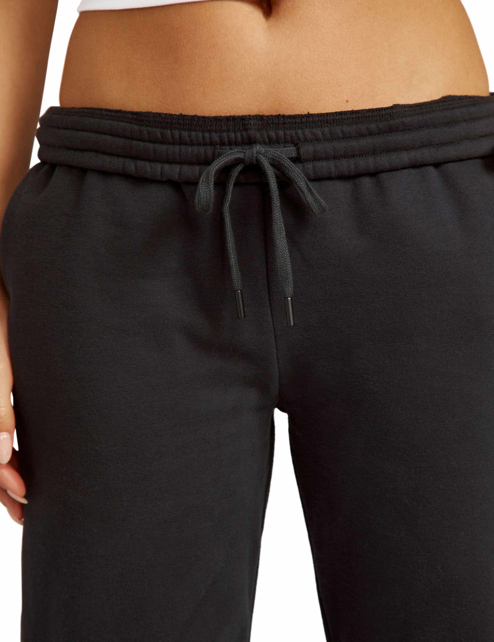 ON THE GO SWEATPANT BLACK - Comfortable Travel & Lounge Pants for Men & Women - Perfect for Gym, Yoga, Running Errands and Relaxing at Home
