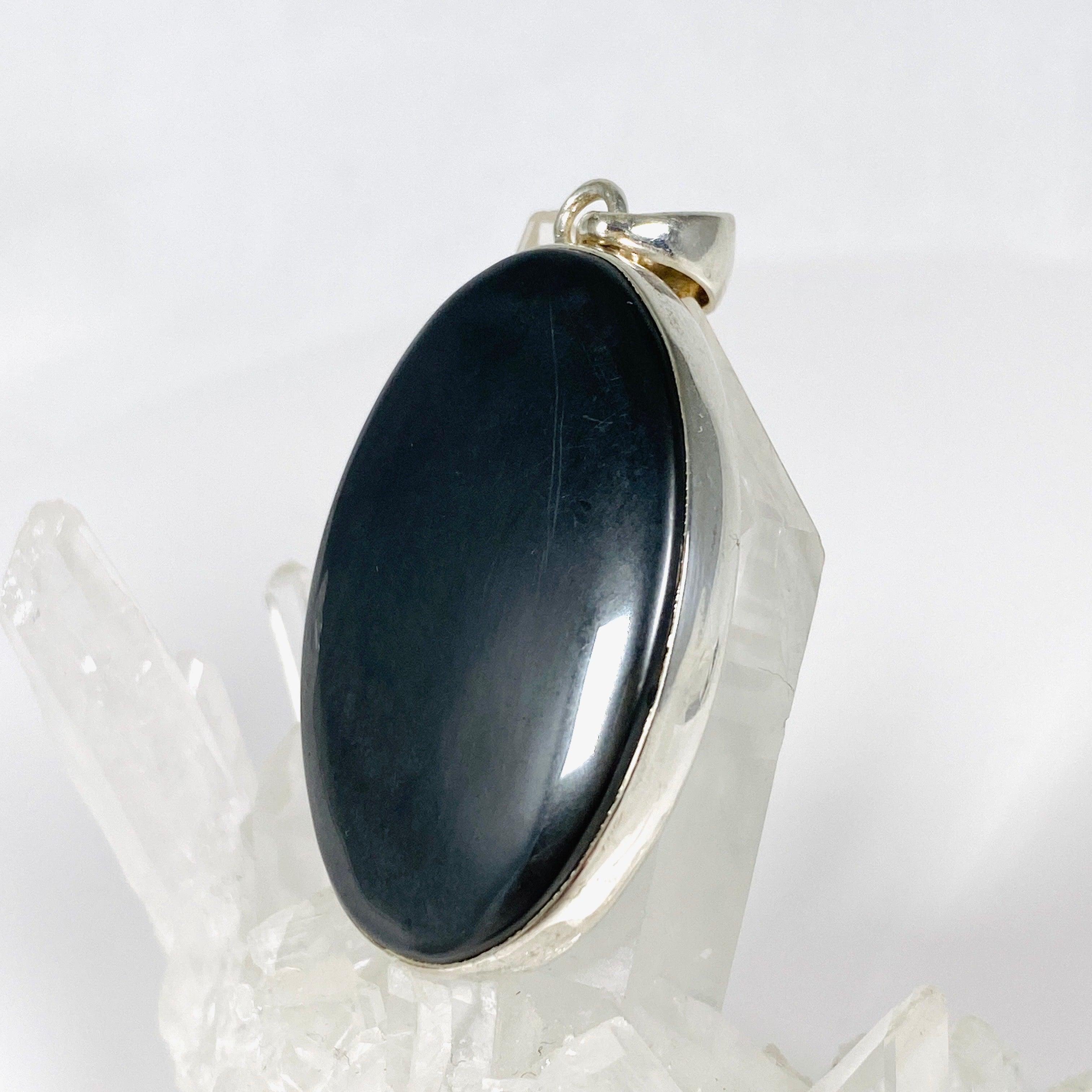 Elegant Hematite Oval Pendant Necklace KPGJ2998 - Perfect for Meditation, Energy Healing & Spiritual Jewelry Gifts