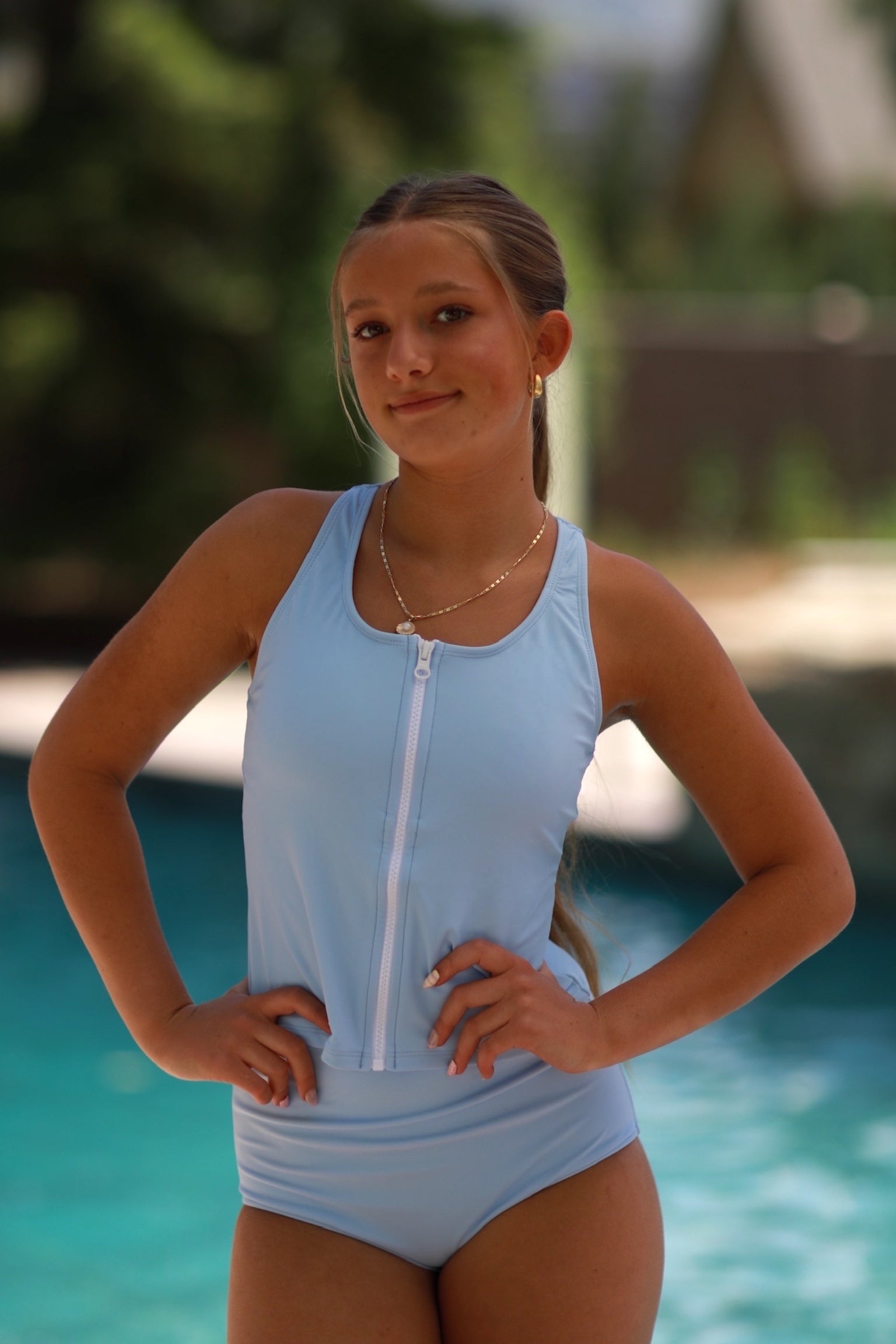 Misty Blue Zipper Tankini for Tweens - Stylish Swimwear for Girls, Perfect for Pool Parties & Beach Vacations