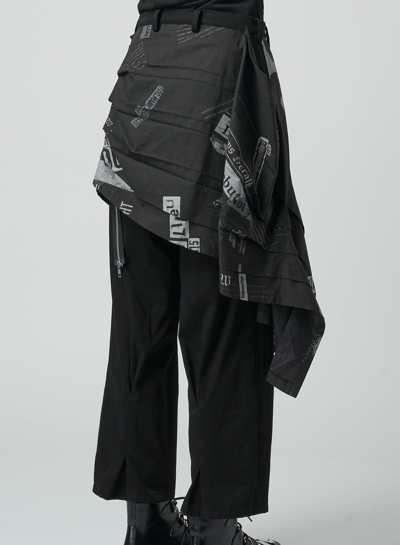 Stylish Denim & Newspaper Print Skirt Pants - Trendy High-Waisted Women's Fashion for Casual Outfits & Streetwear