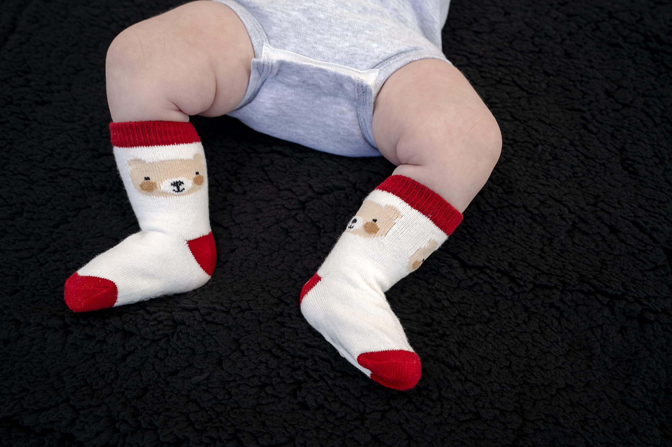 Snugabye Buffalo Plaid Collection - Unisex Baby Clothes Set | Newborn Layette & Accessories Gift Bundle for Boys & Girls | Perfect for Baby Showers, Christenings & First Photos