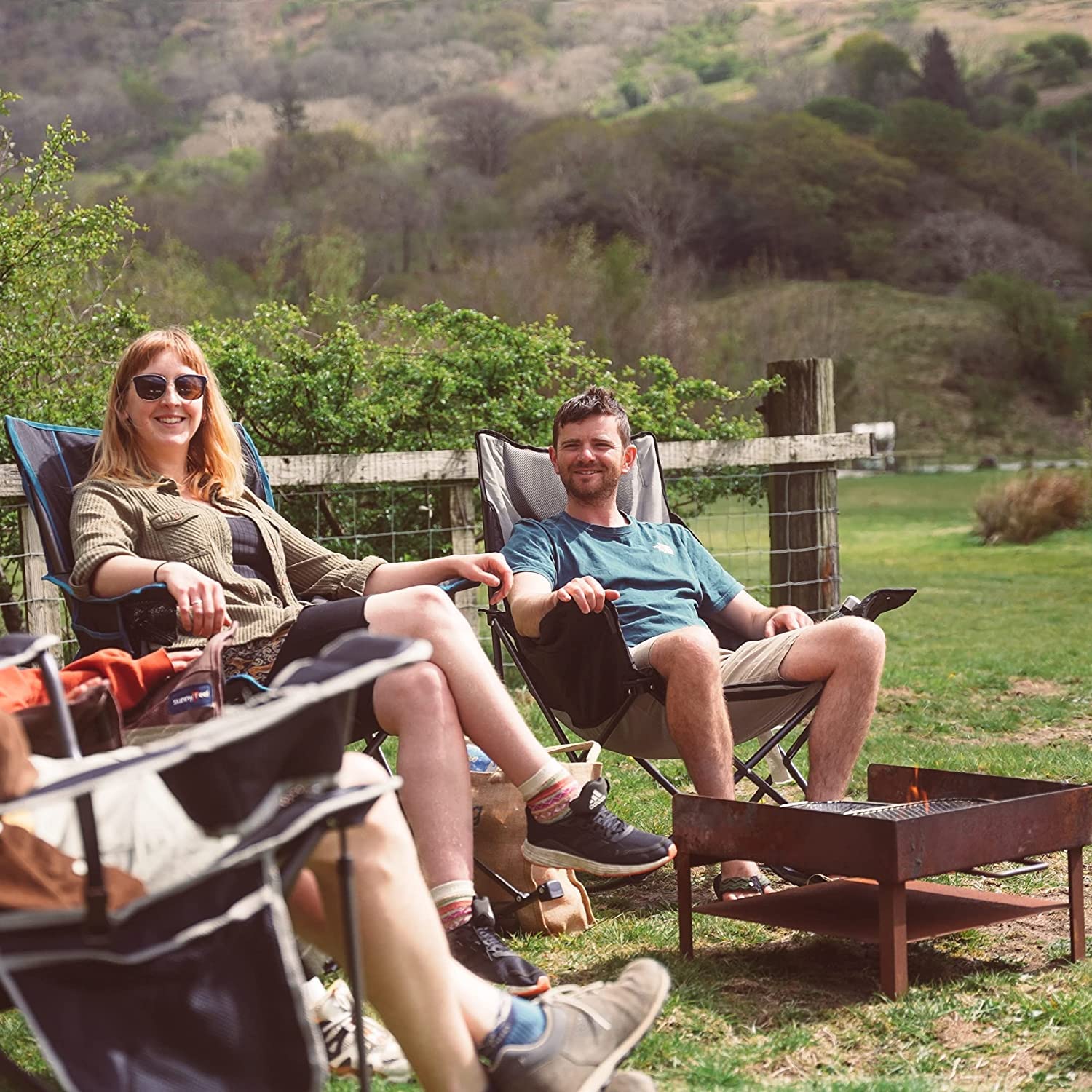 **SUNNYFEEL Oversized Rocking Camping Chair - Heavy Duty Padded Recliner with Pocket & Carry Bag - Portable Folding Lawn Chair for Outdoor, Picnic, Lounge, Patio - Perfect for Camping, Beach, Backyard Relaxation**
