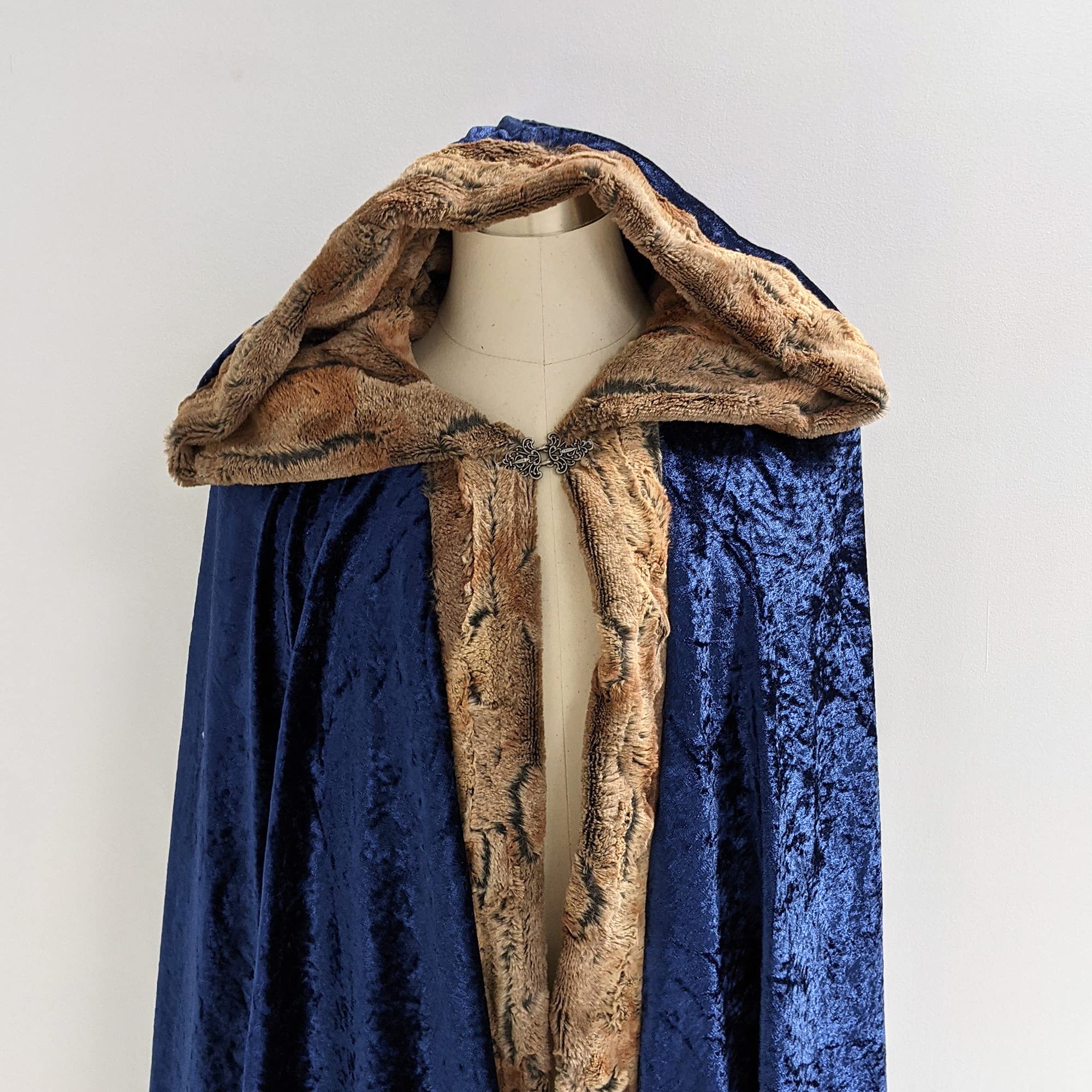 Everfan Navy Blue Hooded Cloak for Adults - Faux Fox Fur Trim & Metal Clasp - Perfect for Renaissance Fairs, Cosplay, and Winter Fashion