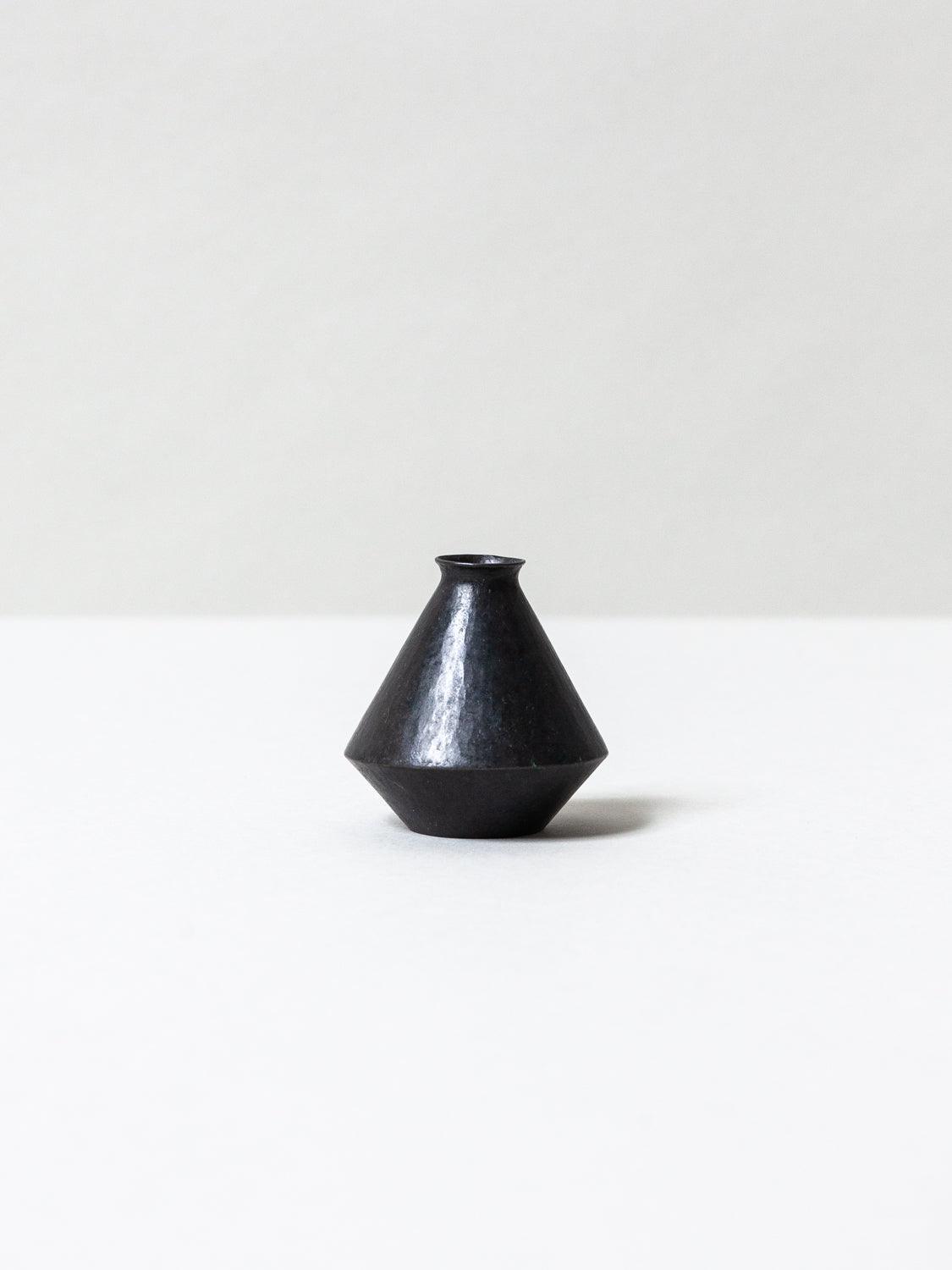 H. Okuzawa Ceramic Bud Vase - Small Floral Arrangement Vase for Home Decor, Wedding Centerpieces & Tabletop Displays