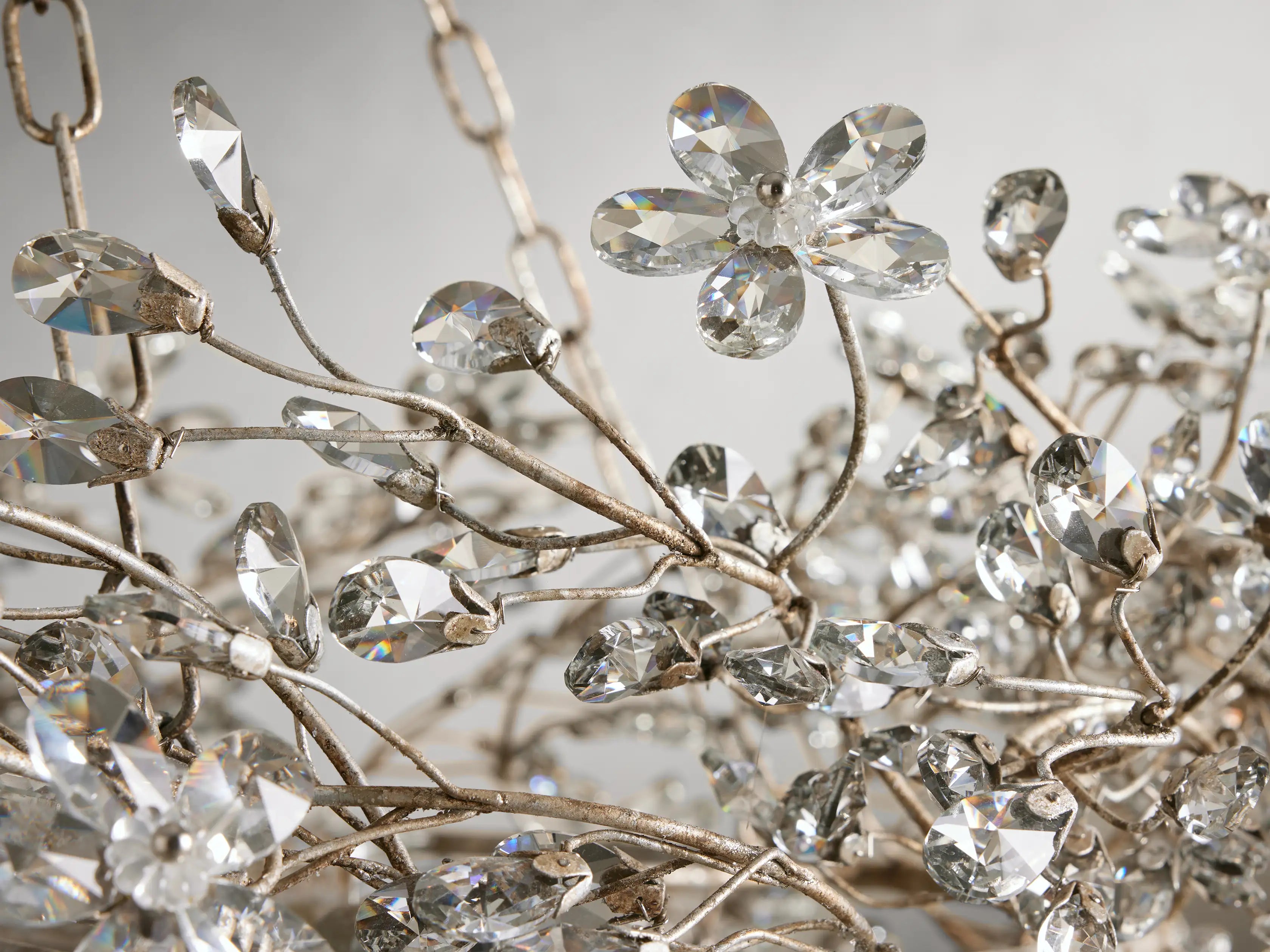 Fiore Oval Chandelier 62'' 74'' - Modern Crystal Ceiling Light Fixture for Dining Room, Living Room & Bedroom | Elegant Lighting for Home Decor