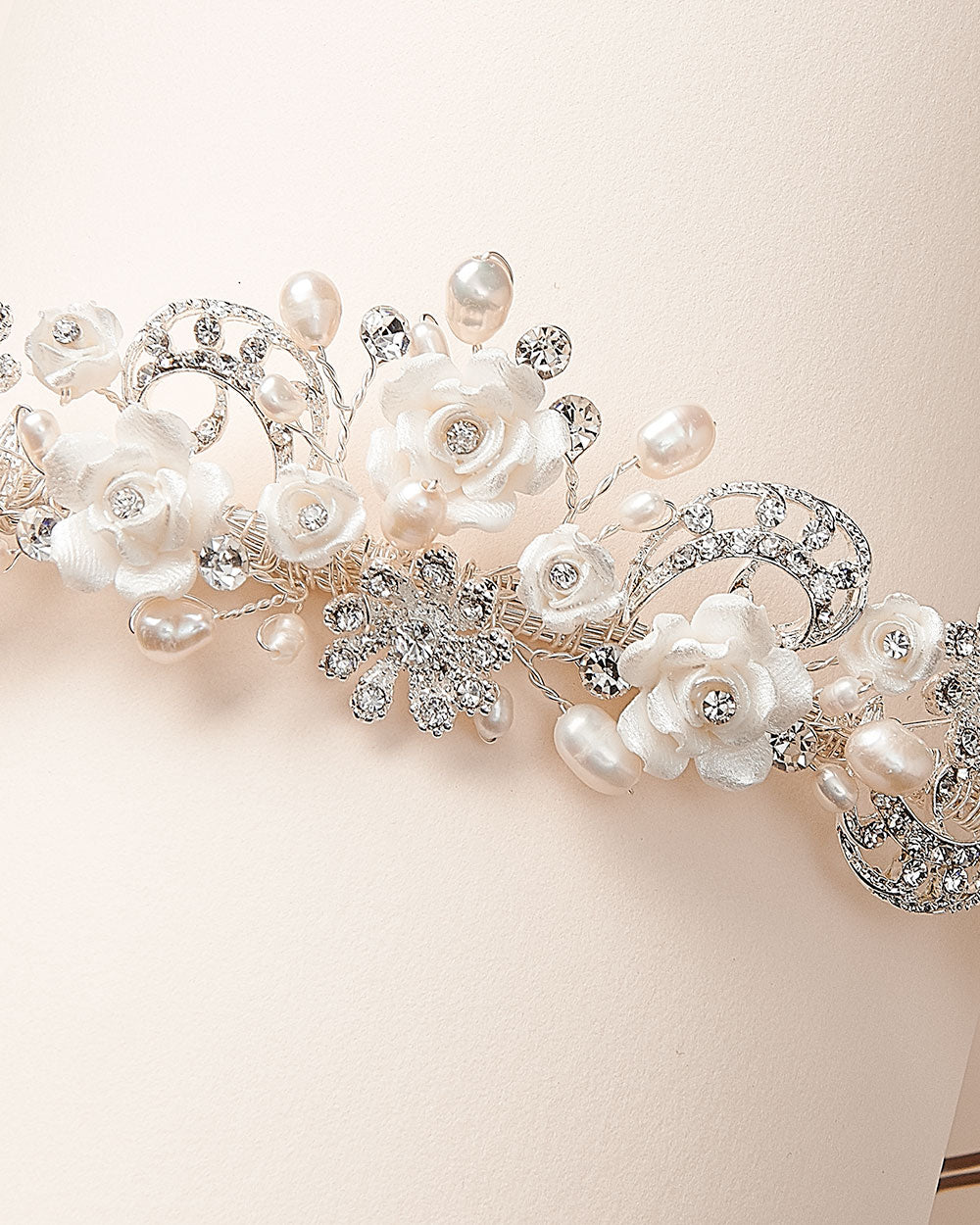 Elegant Rose & Pearl Flower Tiara Headband - Vintage Bridal Hair Accessories for Weddings, Prom, Parties & Special Occasions