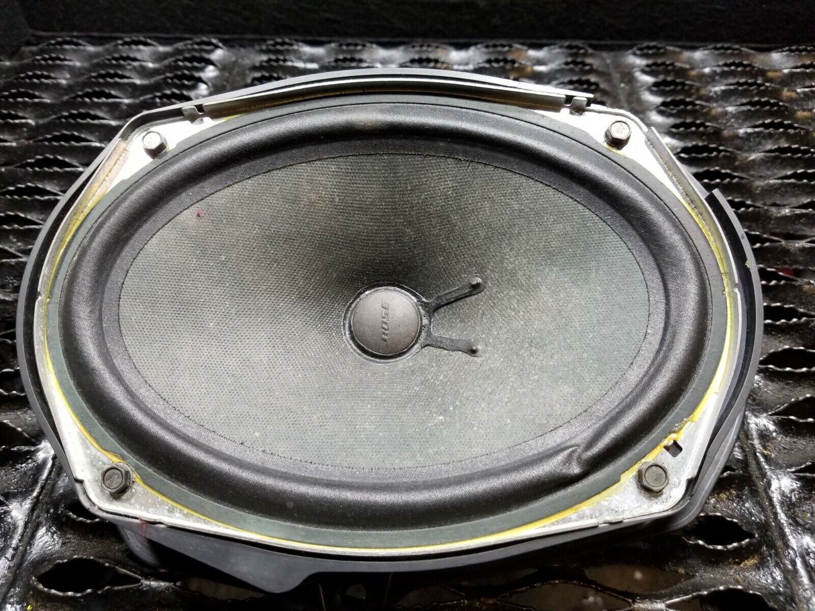04-07 Infiniti QX56 Front Right Passenger Door Speaker OEM Replacement - Perfect for Car Audio Upgrade & DIY Installation