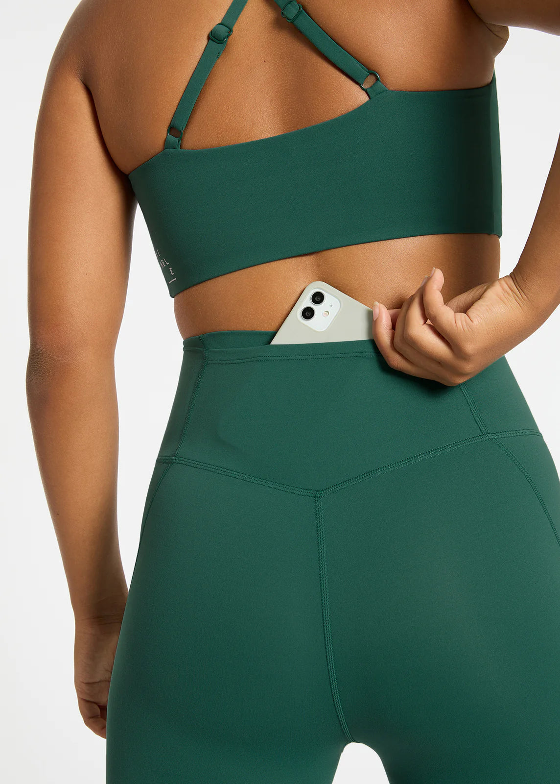 Stylish In Motion Pocket Legging in Emerald Green - Perfect for Yoga, Running & Casual Wear