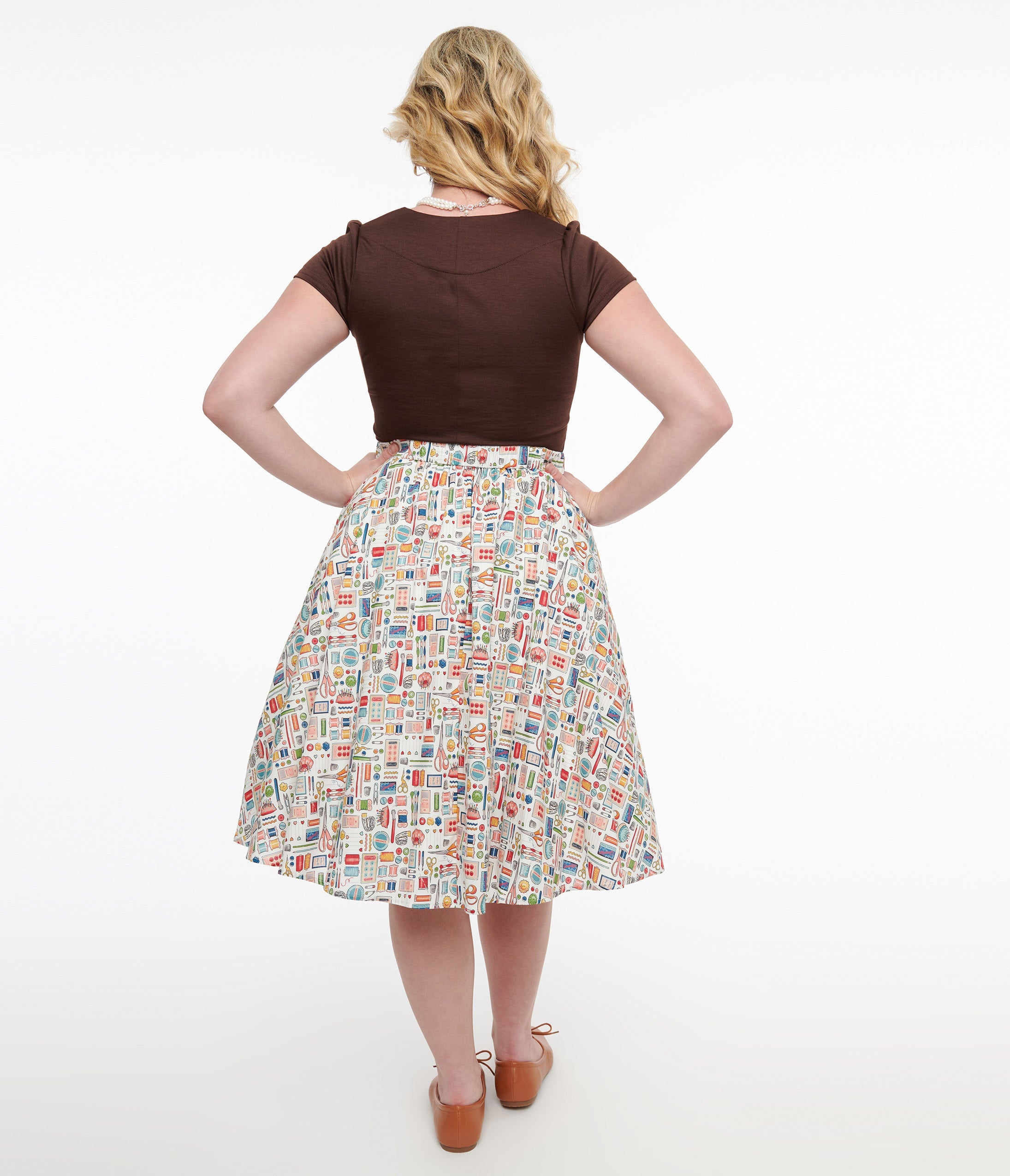 Vintage 1950s White Cotton Swing Skirt with Floral Print - Retro A-Line Skirt for Women - Perfect for Tea Parties, Swing Dancing & 50s Themed Events