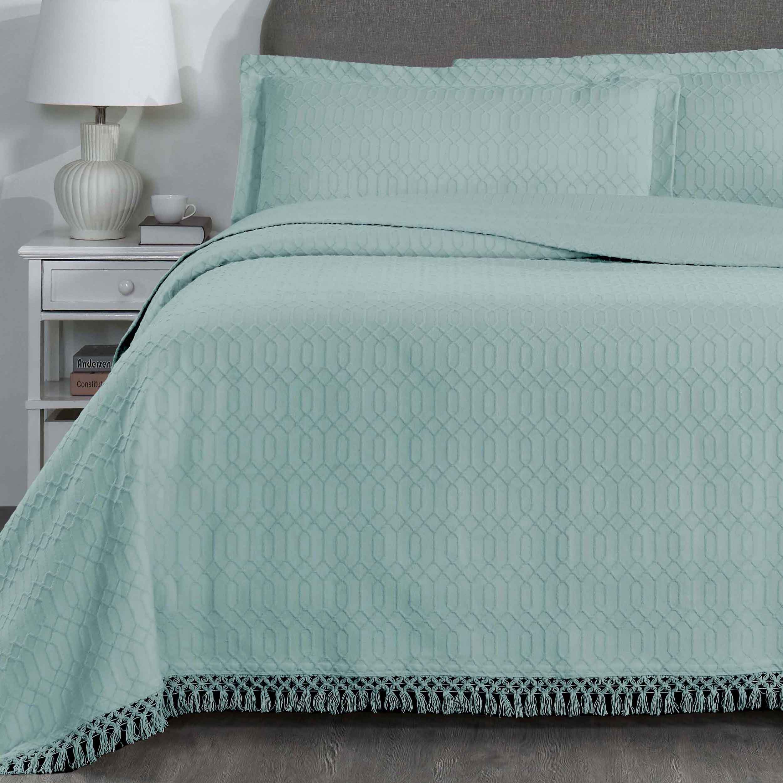 Remi Cotton Blend Jacquard Woven Geometric Fringe Bedspread Set - Queen Size Luxury Bed Cover for Modern Bedroom Decor | Perfect for Master Bedroom, Guest Room & Dorm