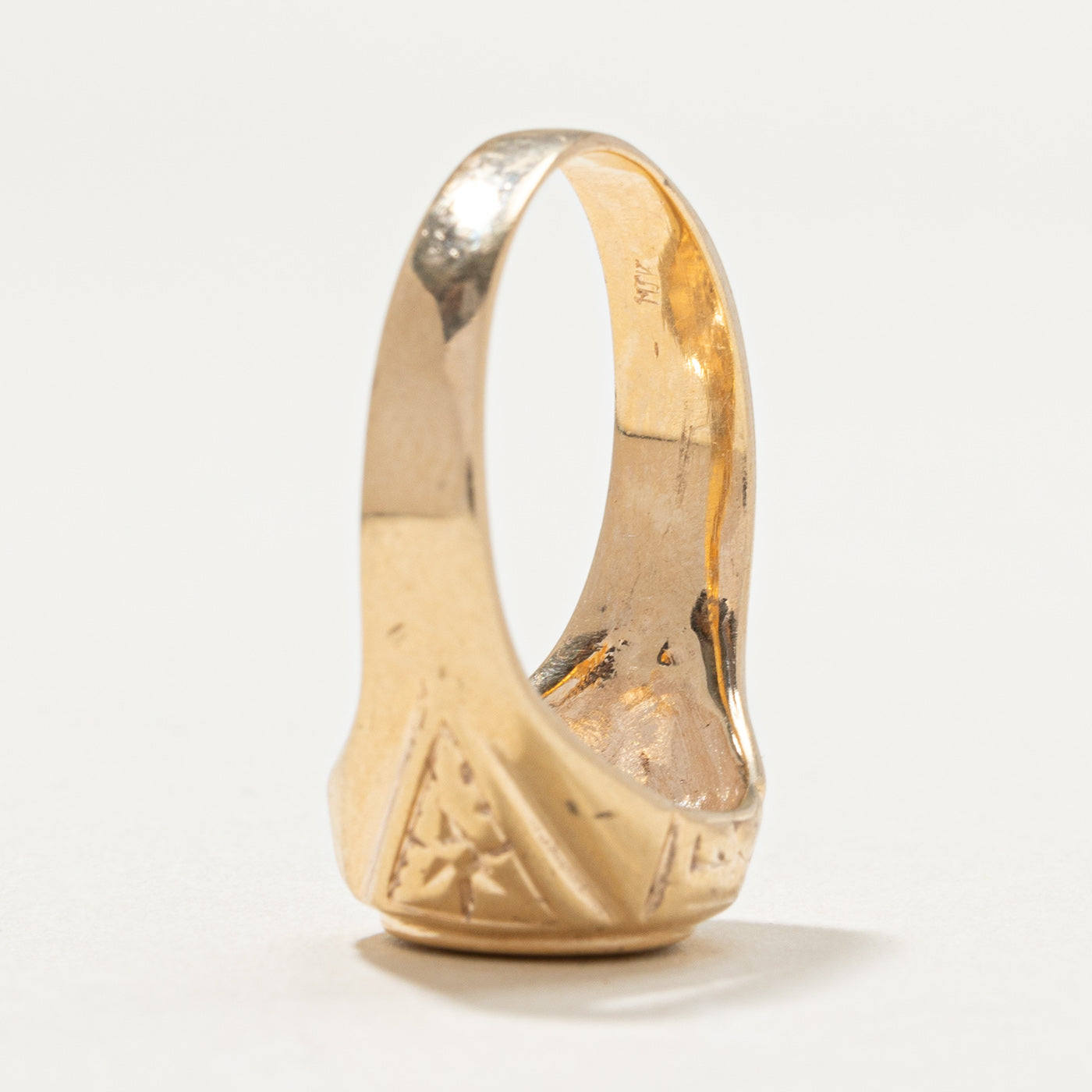 10K Yellow Gold DG Initial Signet Ring for Men & Women - Size 9.25 - Personalized Monogram Jewelry Gift for Birthday, Anniversary & Graduation - Perfect for Formal Events & Everyday Wear
