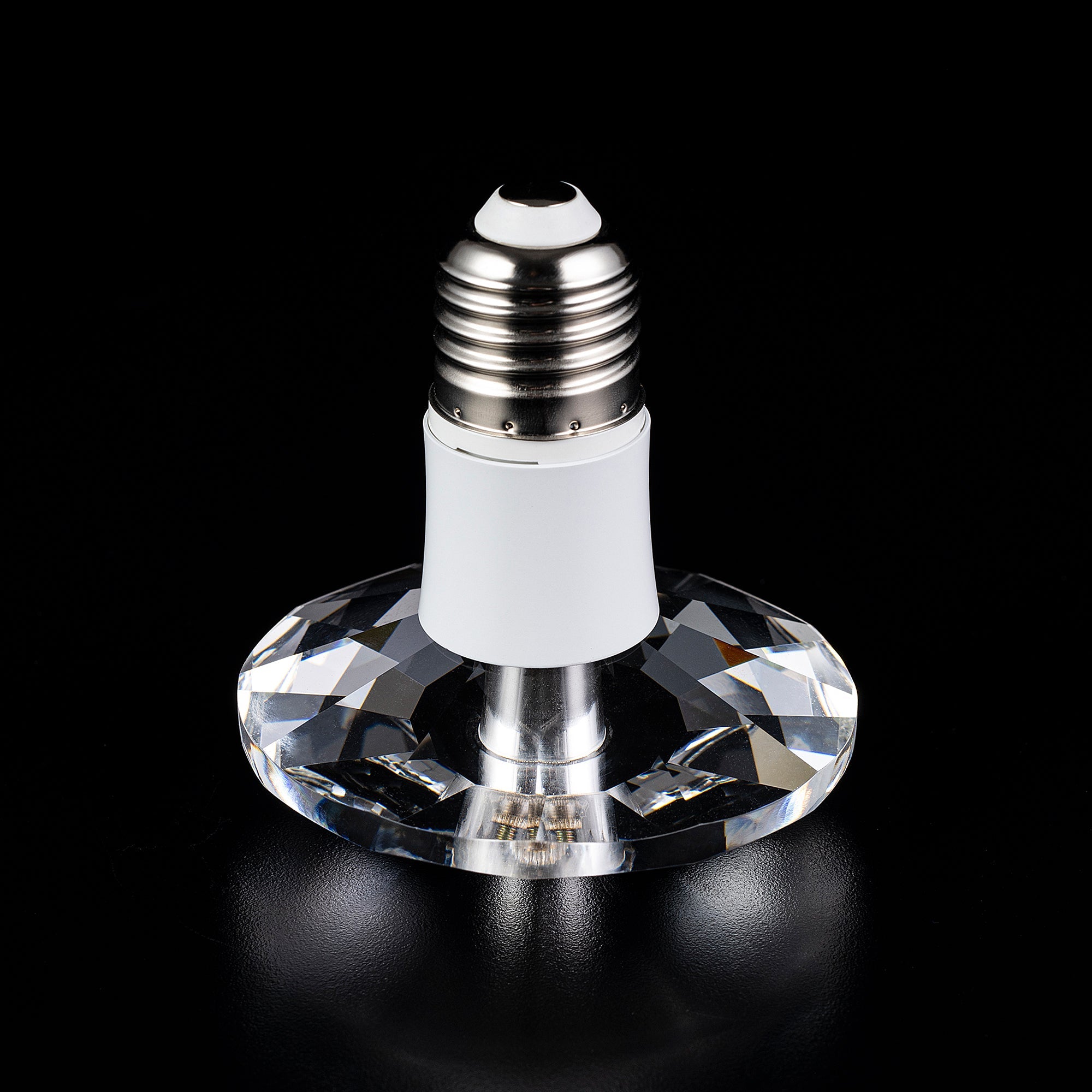 SAUCER DIAMOND Crystal LED Light Bulb - Large Size, Energy Efficient, Dimmable, Warm White 3000K - Perfect for Chandeliers, Pendant Lights & Home Decor