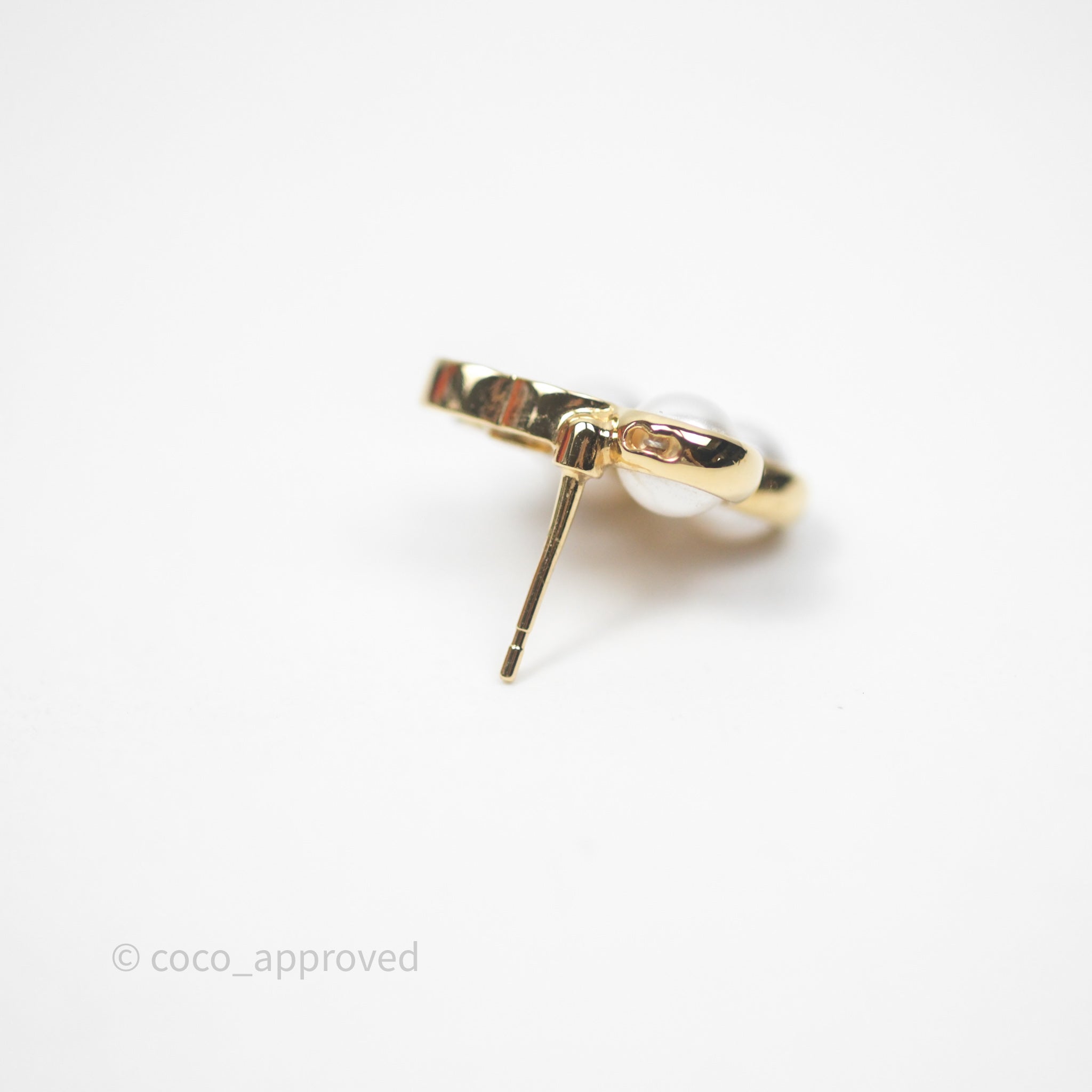 Chanel CC Pearl Earrings in Gold Tone - Luxury Fashion Jewelry for Women | Perfect for Parties, Weddings & Special Occasions