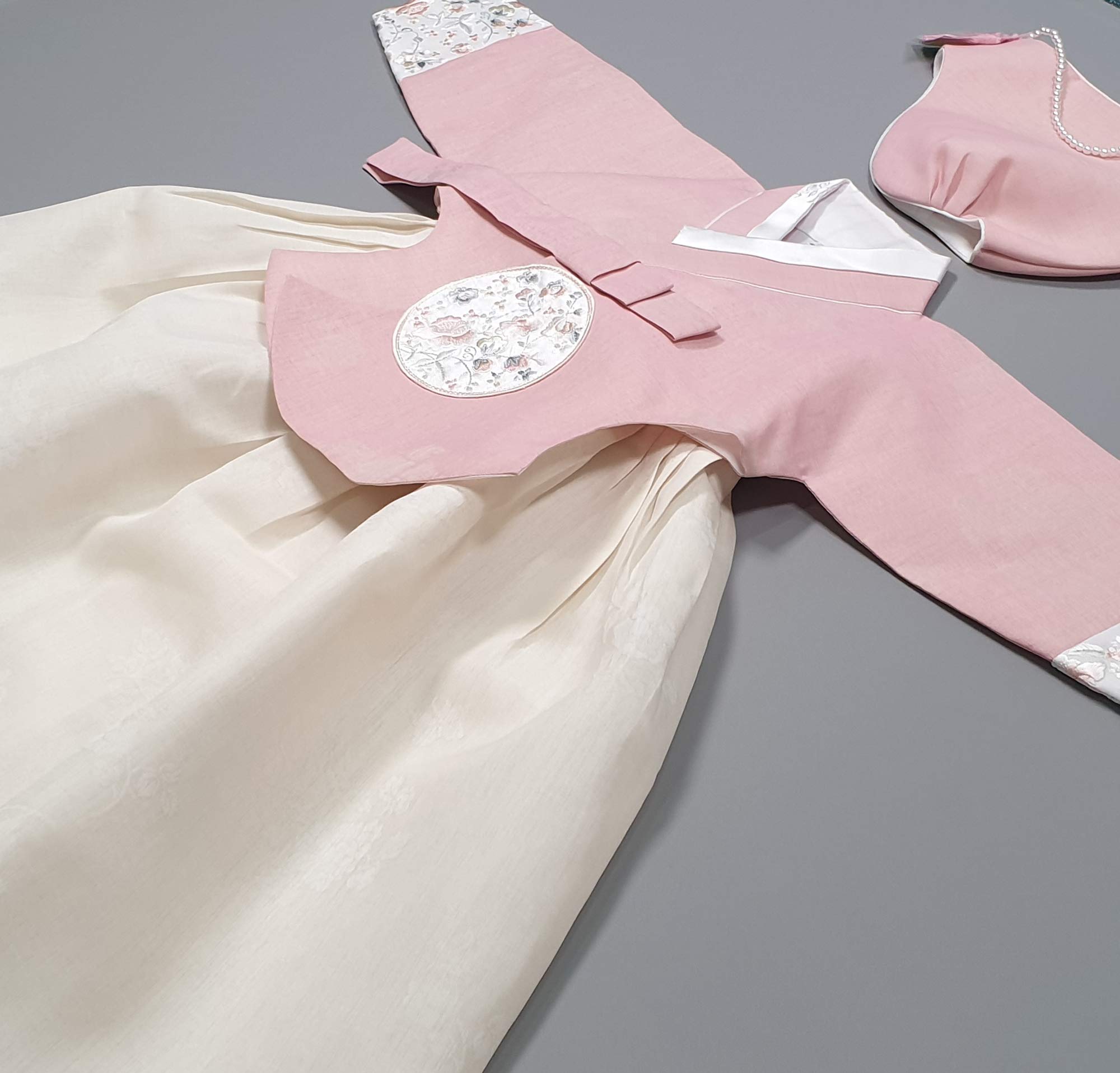 Korean Hanbok Dress for Baby Girl - Traditional 100 Days Celebration Outfit in Pink & Beige | Perfect for Baek-il Party, First Birthday & Cultural Events