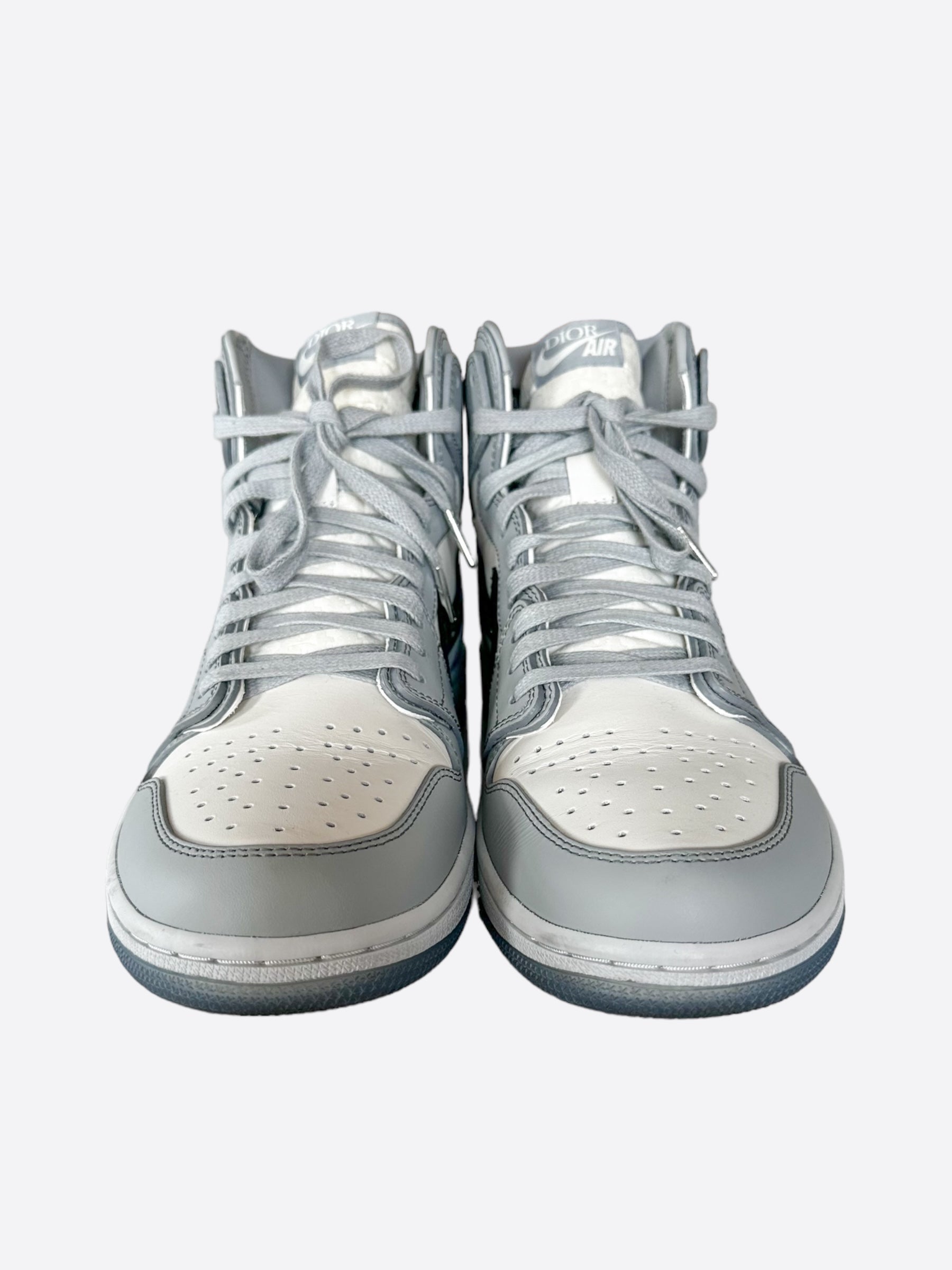 Dior Air Jordan Grey & White Oblique High Top Sneakers - Men's Luxury Basketball Shoes for Streetwear & Fashion - Perfect for Casual Outfits, Sneaker Collecting & Urban Style